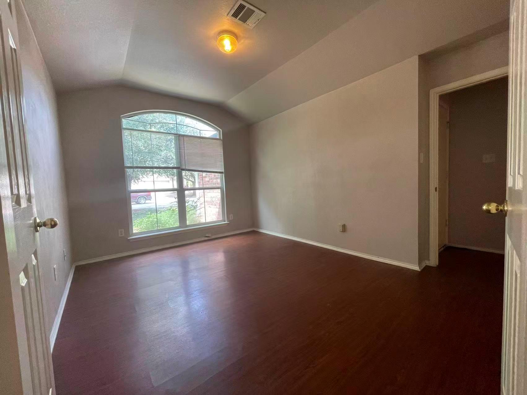2416 Socorro Bnd Property Photo 6