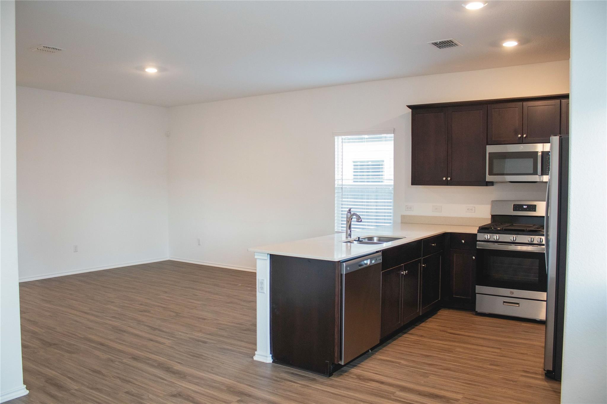 13801 Tordillo Dr Property Photo 9