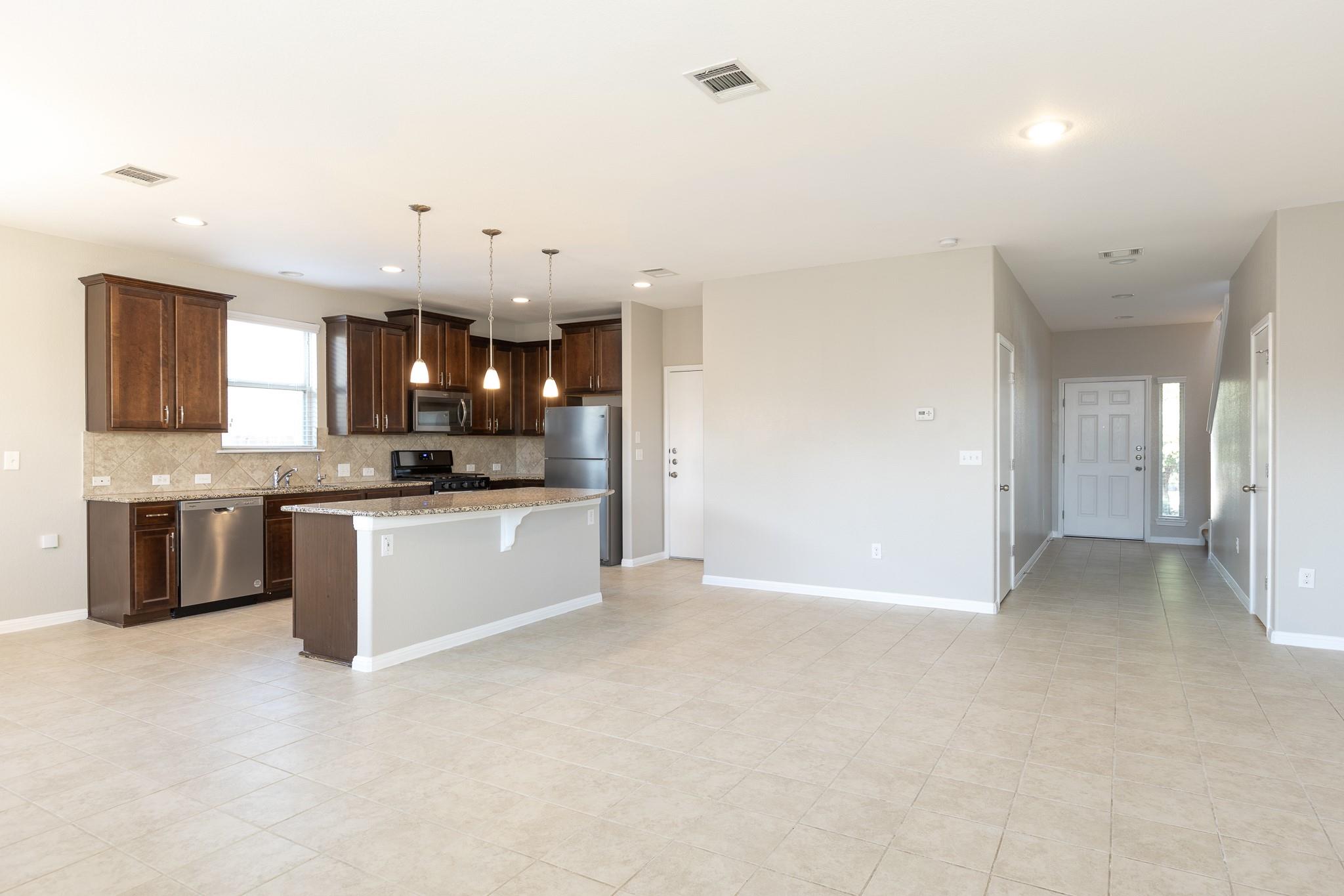 245 Pearl Way Property Photo 10