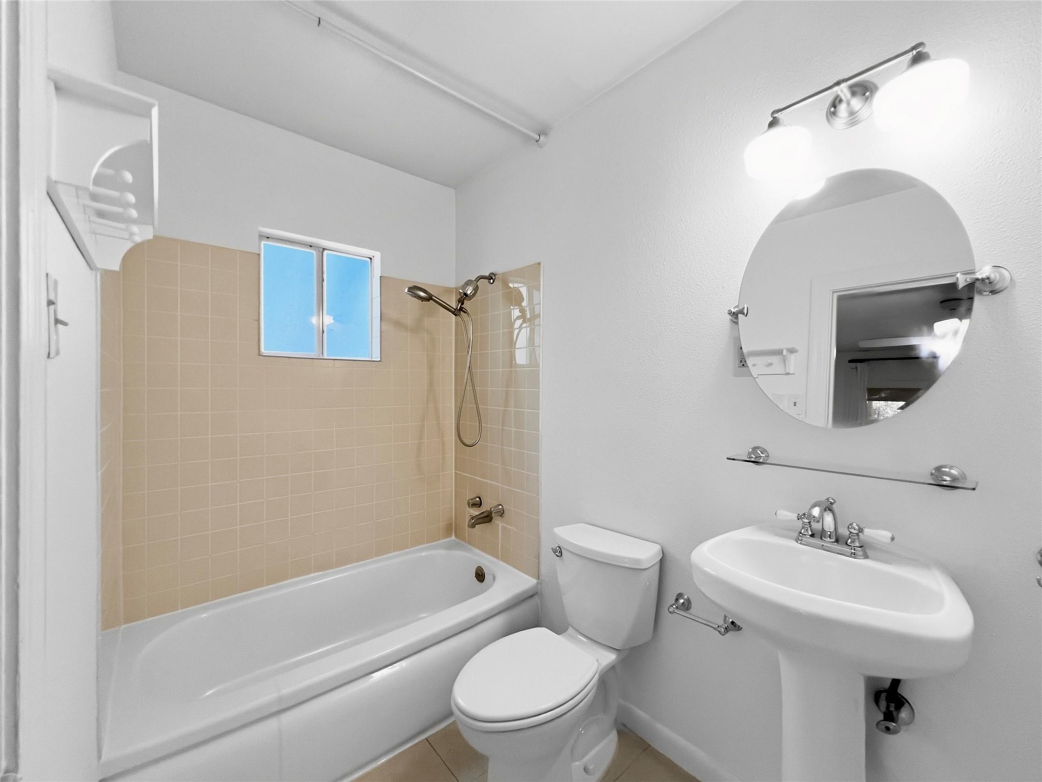 1407 Drake Ave Property Photo 10