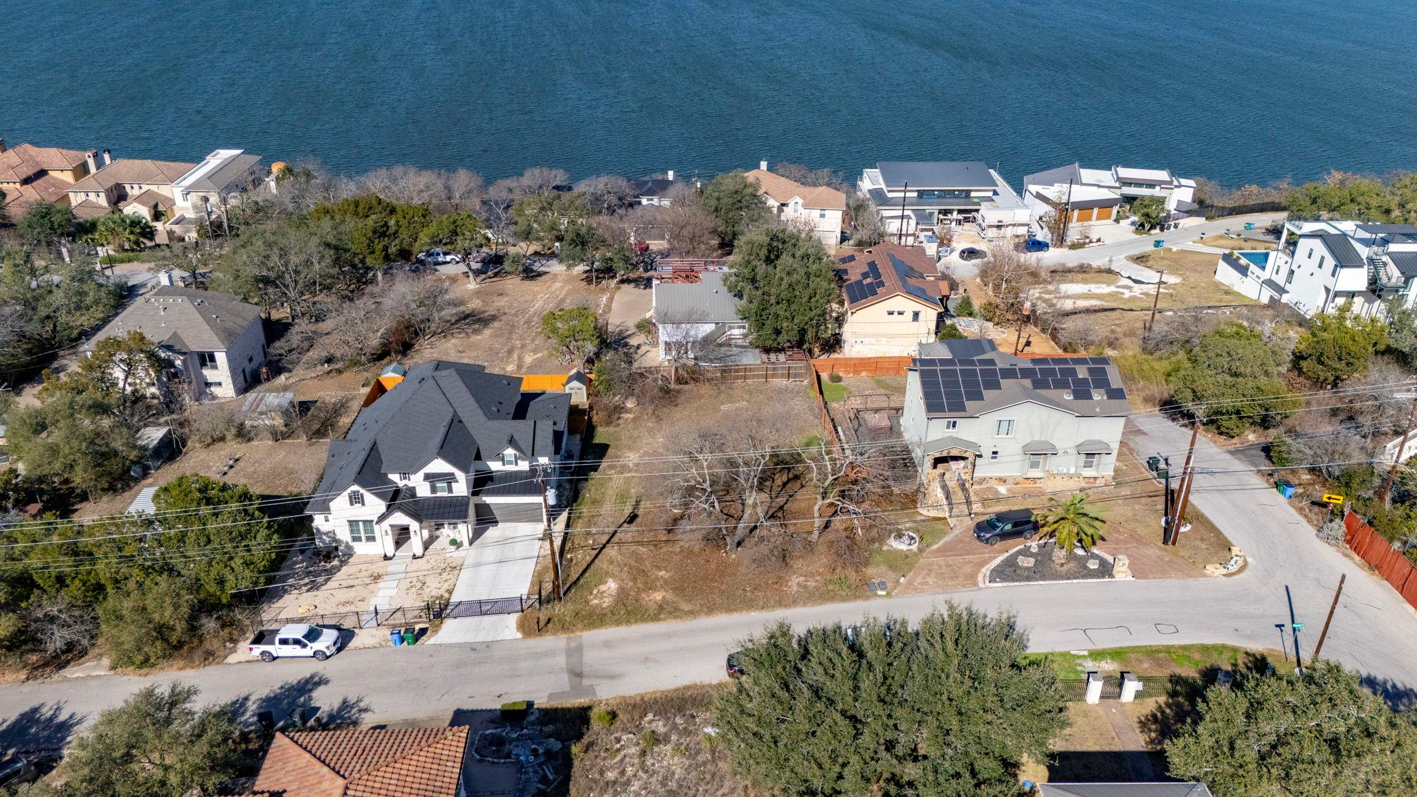 12802 Thomas St Property Photo 6