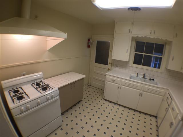 921 Keith Ln Property Photo 4