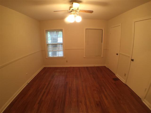 921 Keith Ln Property Photo 6