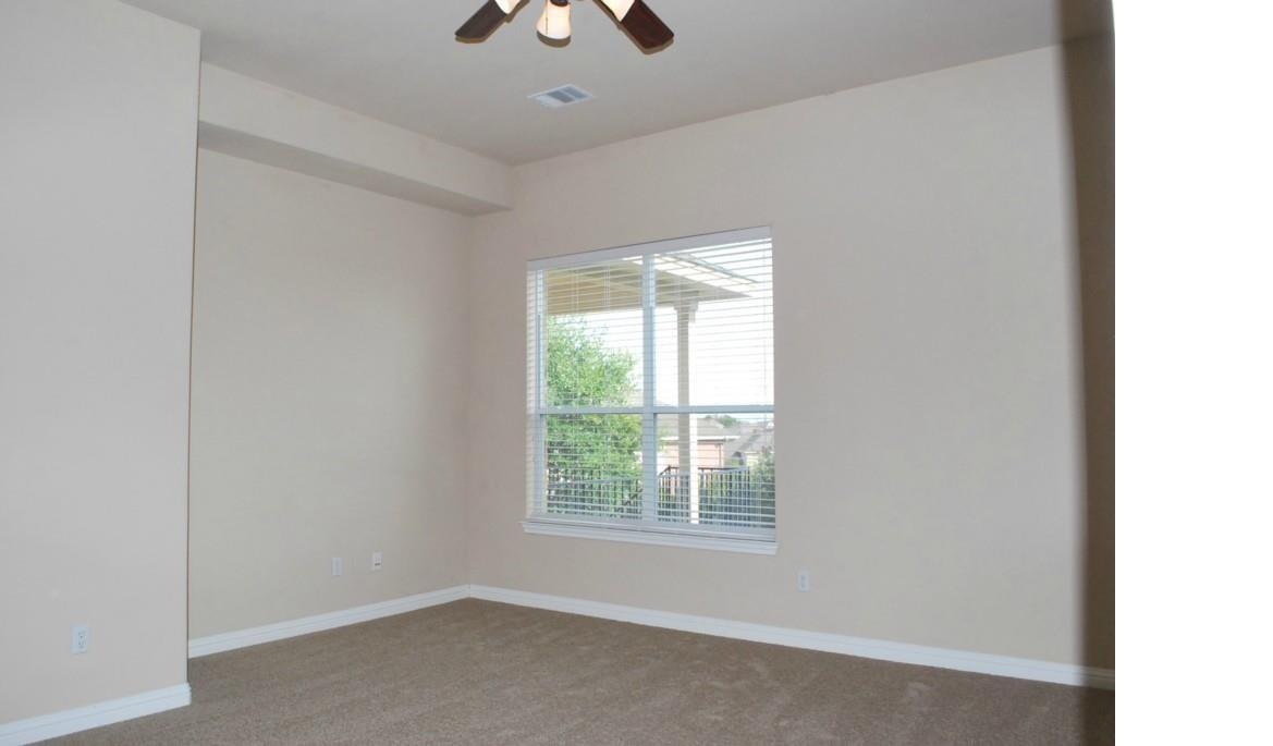 1002 Sedalia St Property Photo 18