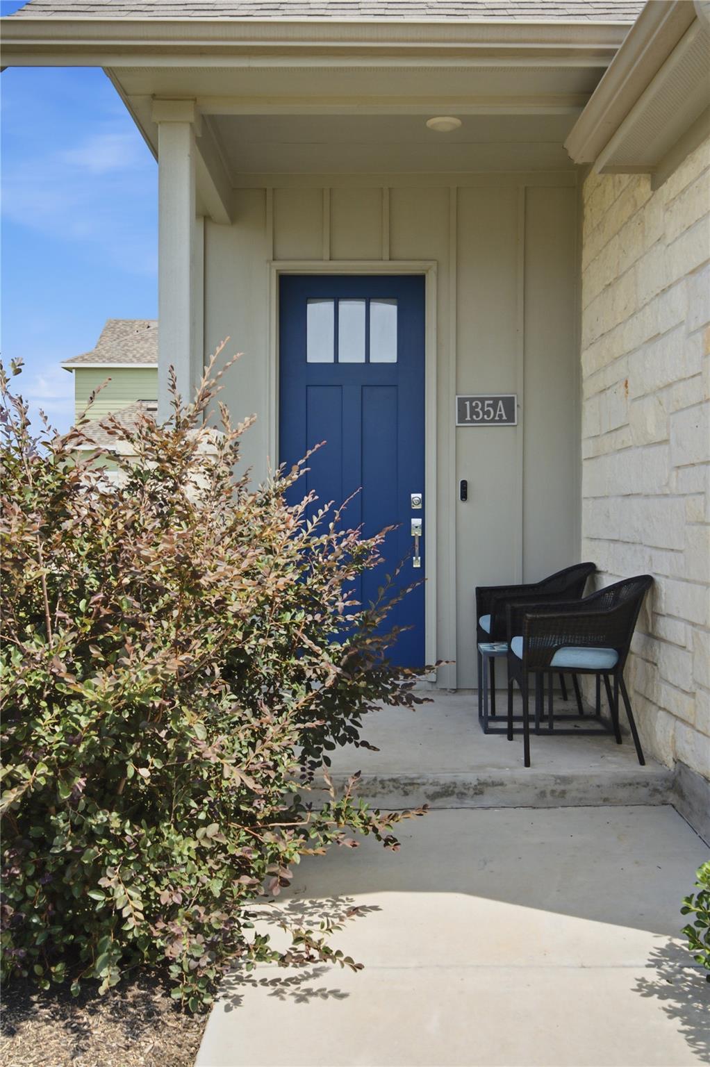 135 Pinnacle Ln #a Property Photo 2