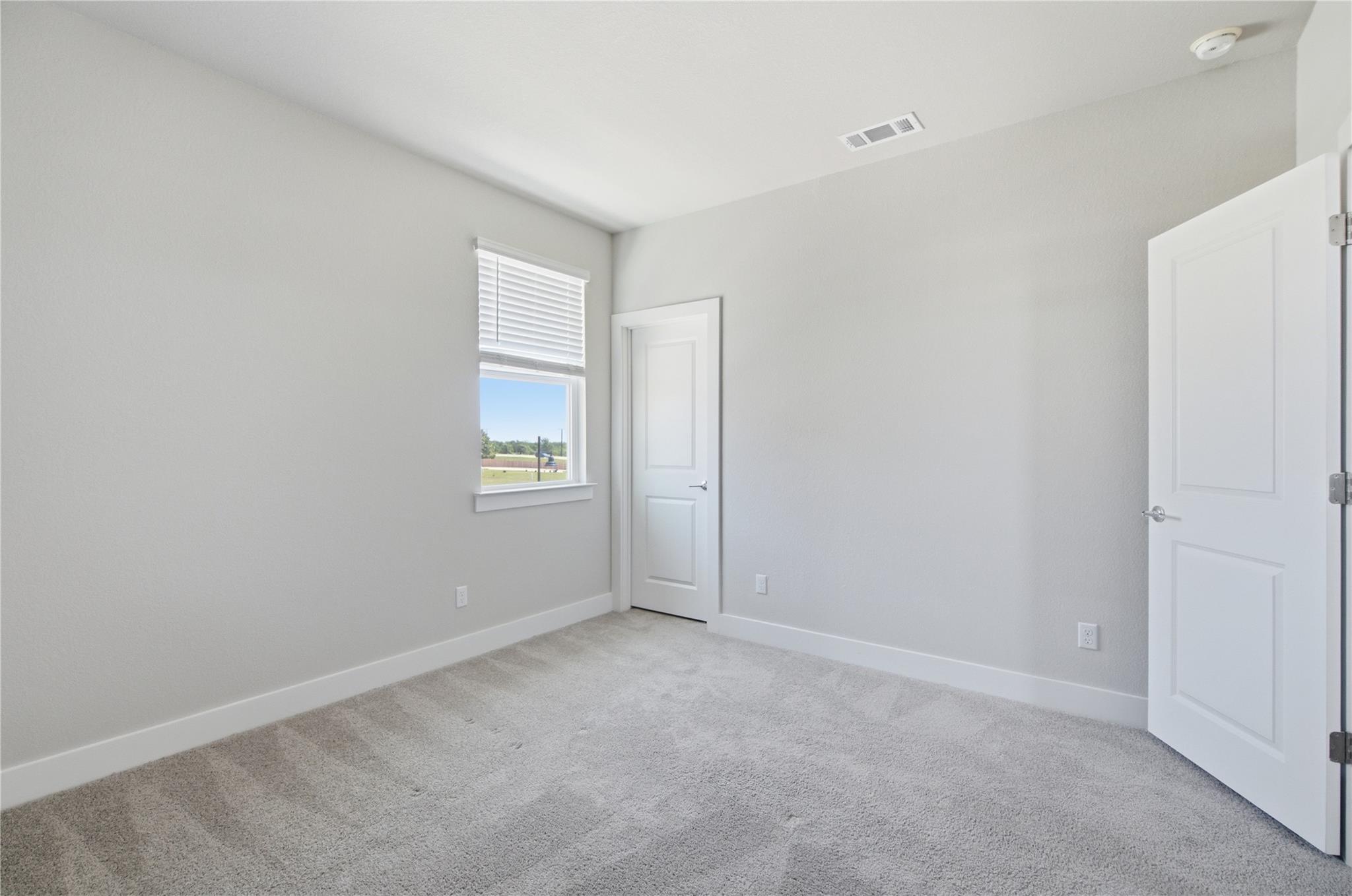 135 Pinnacle Ln #a Property Photo 18