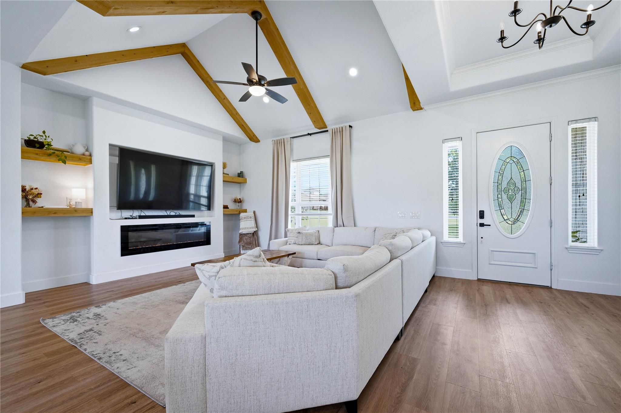 19011 Saint Raguel Rd Property Photo 3
