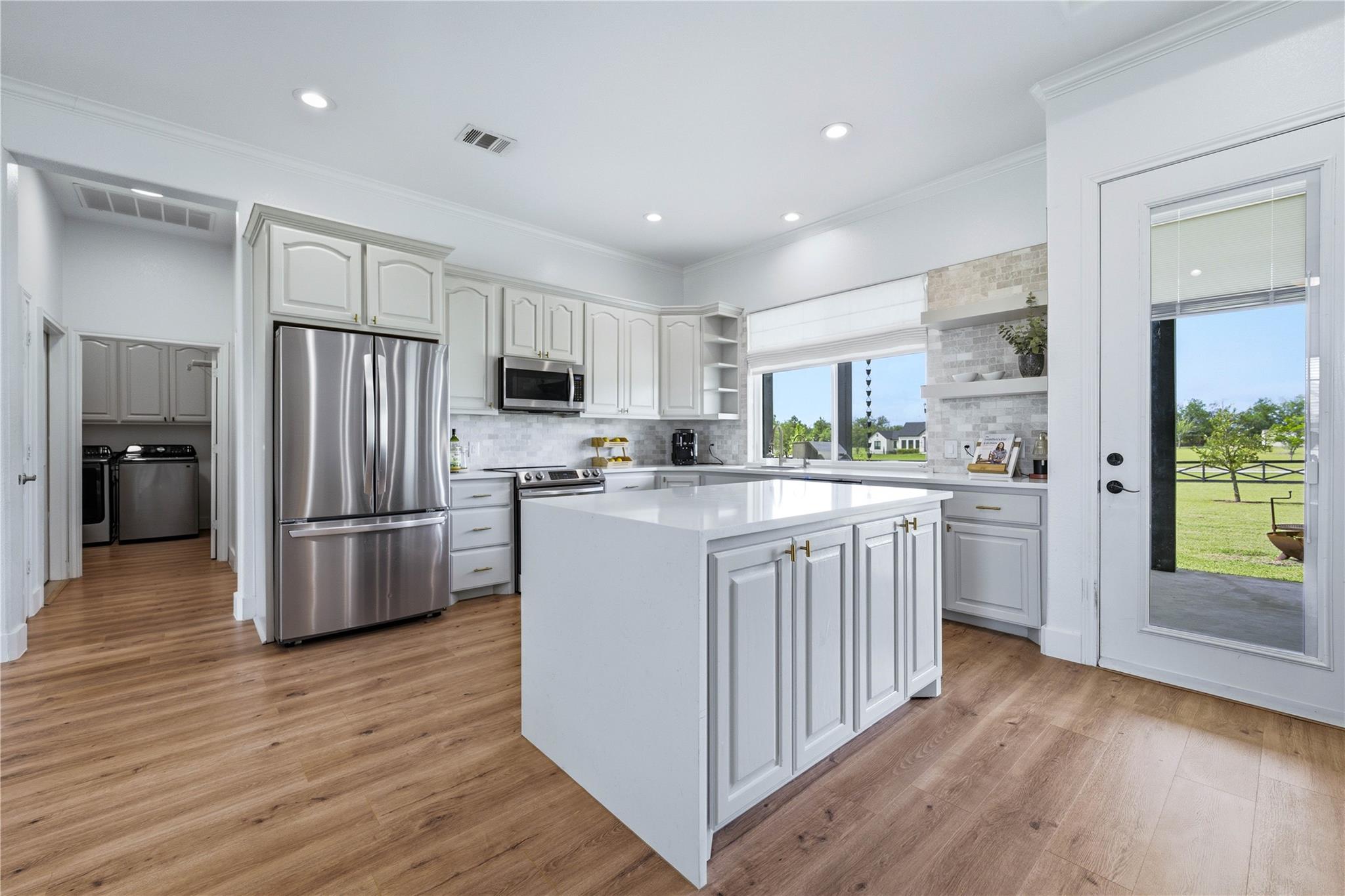 19011 Saint Raguel Rd Property Photo 6