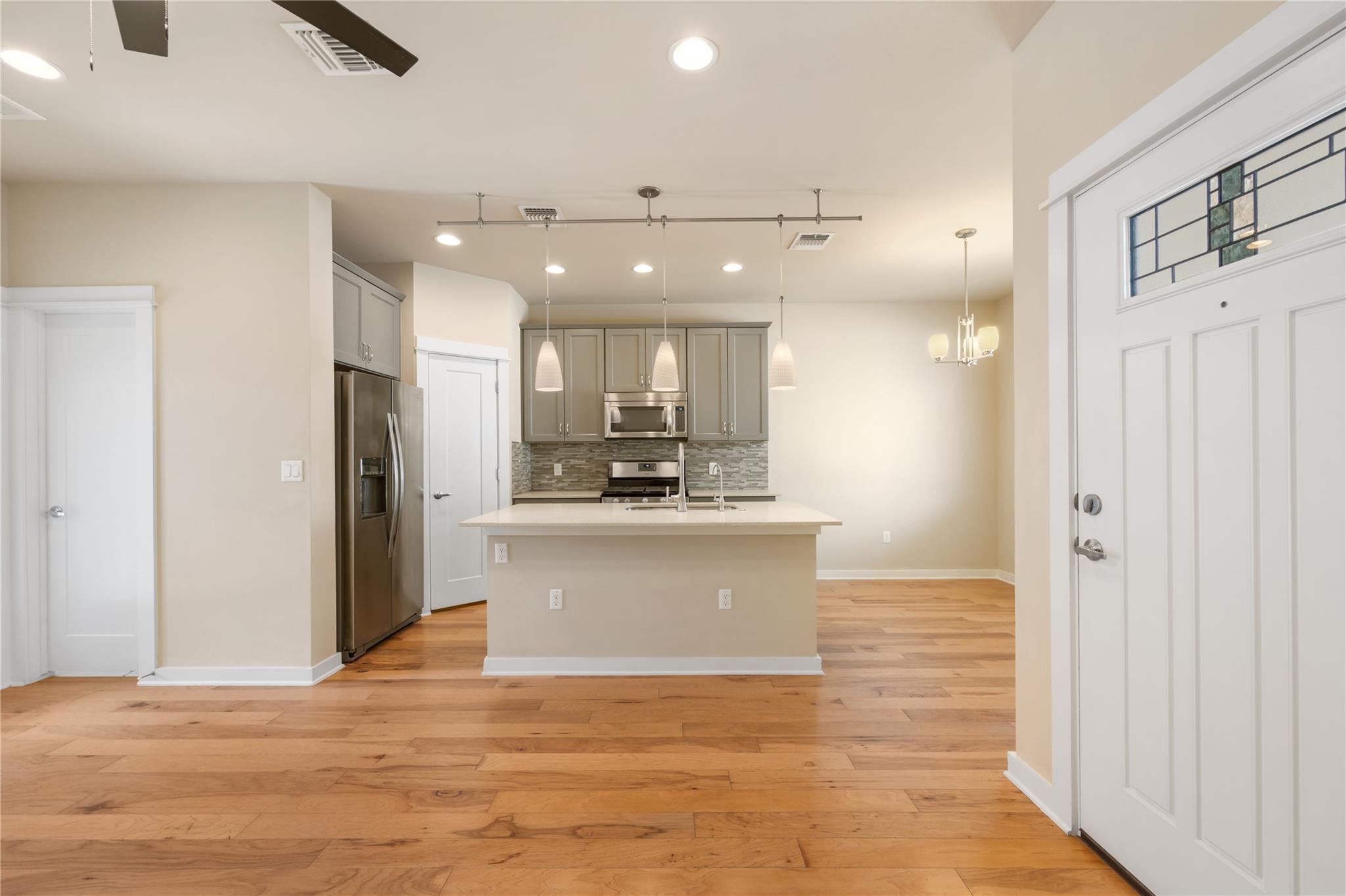 1301 Casey St #a Property Photo 6