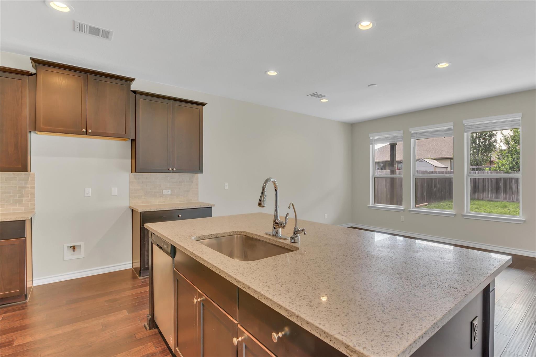 17408 Silent Harbor Loop Property Photo 13