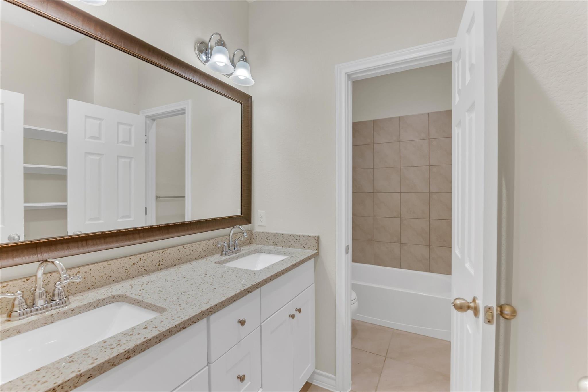 17408 Silent Harbor Loop Property Photo 15