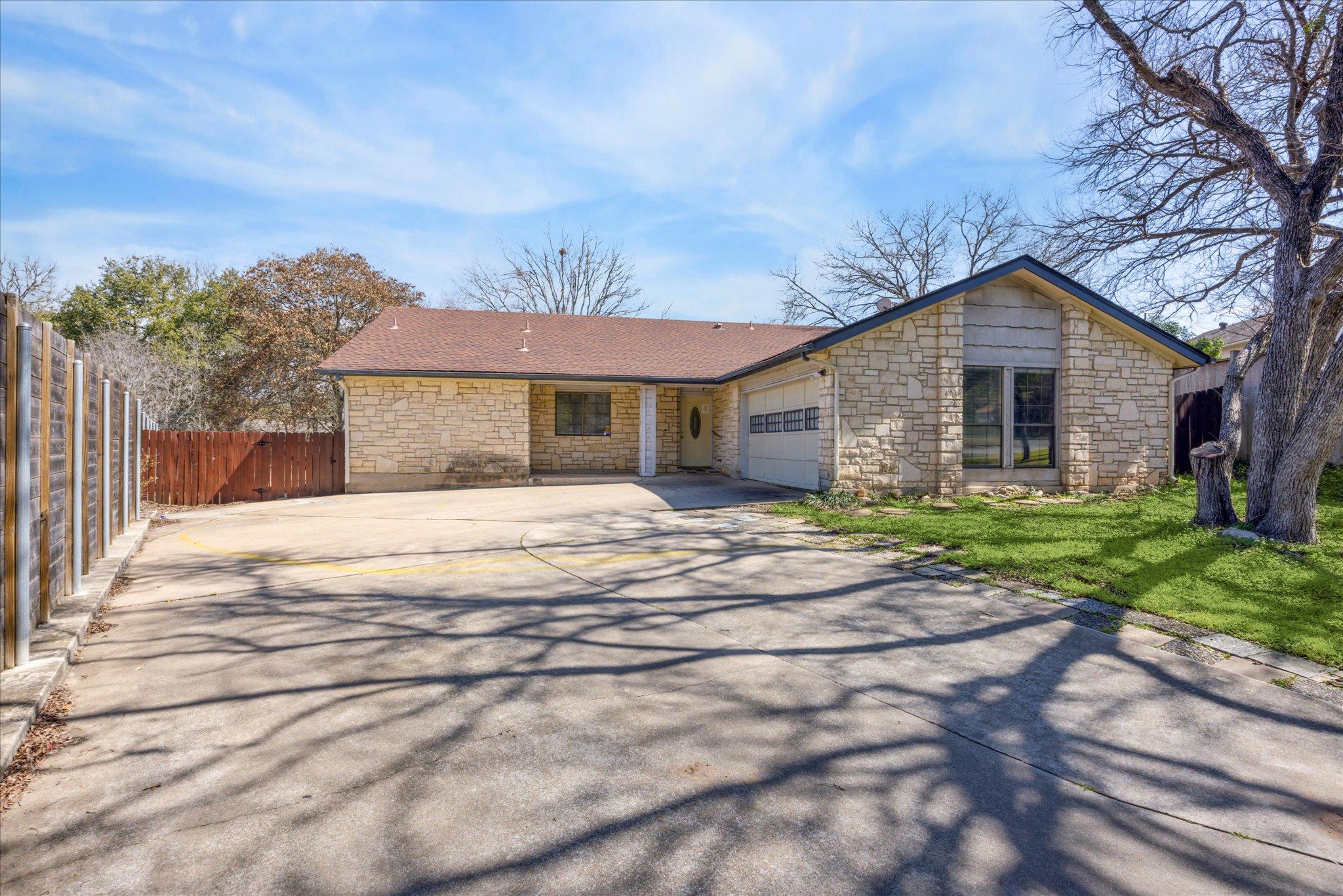 11303 Aloysia Dr Property Photo