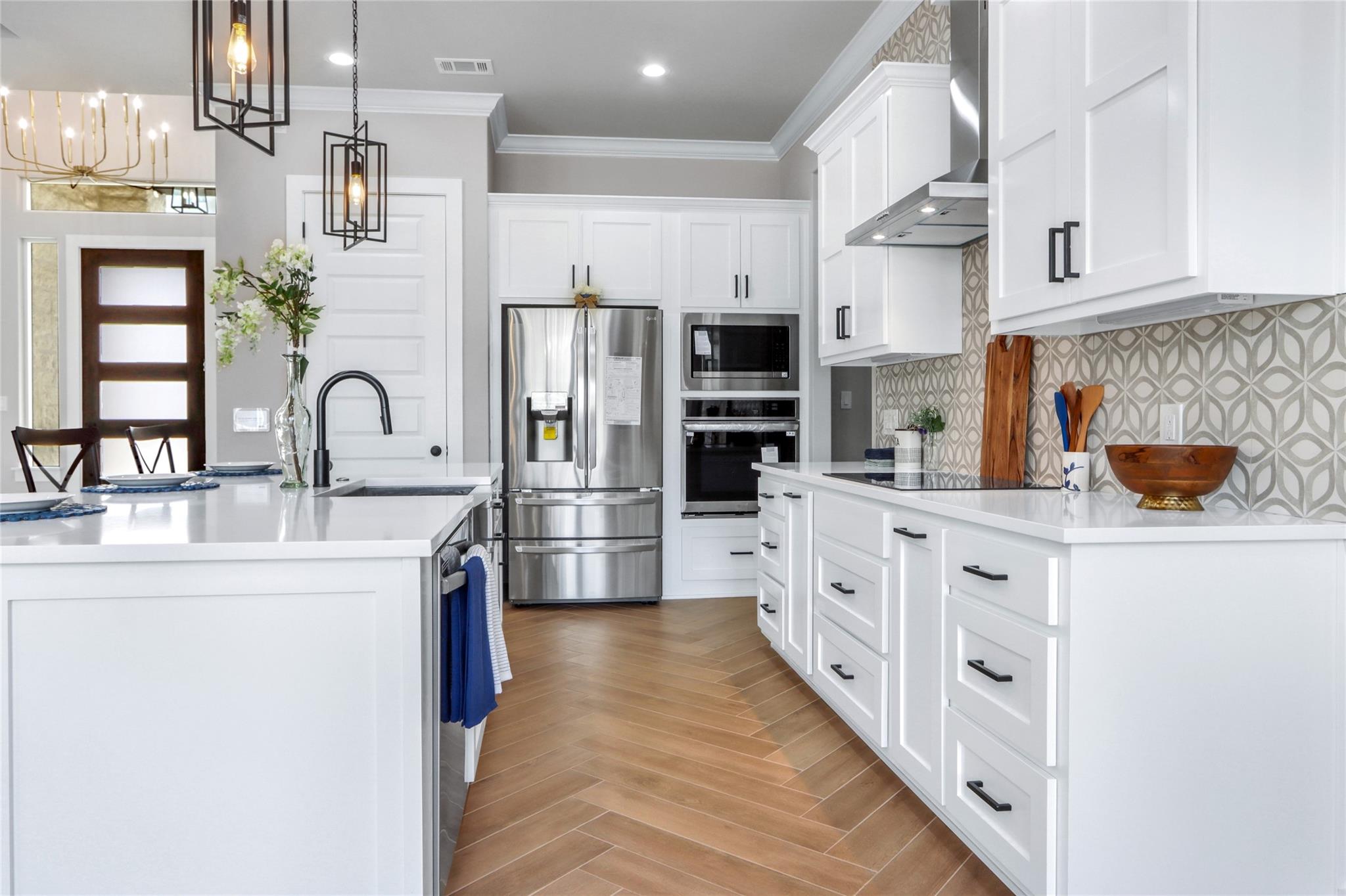 805 John Price Property Photo 13