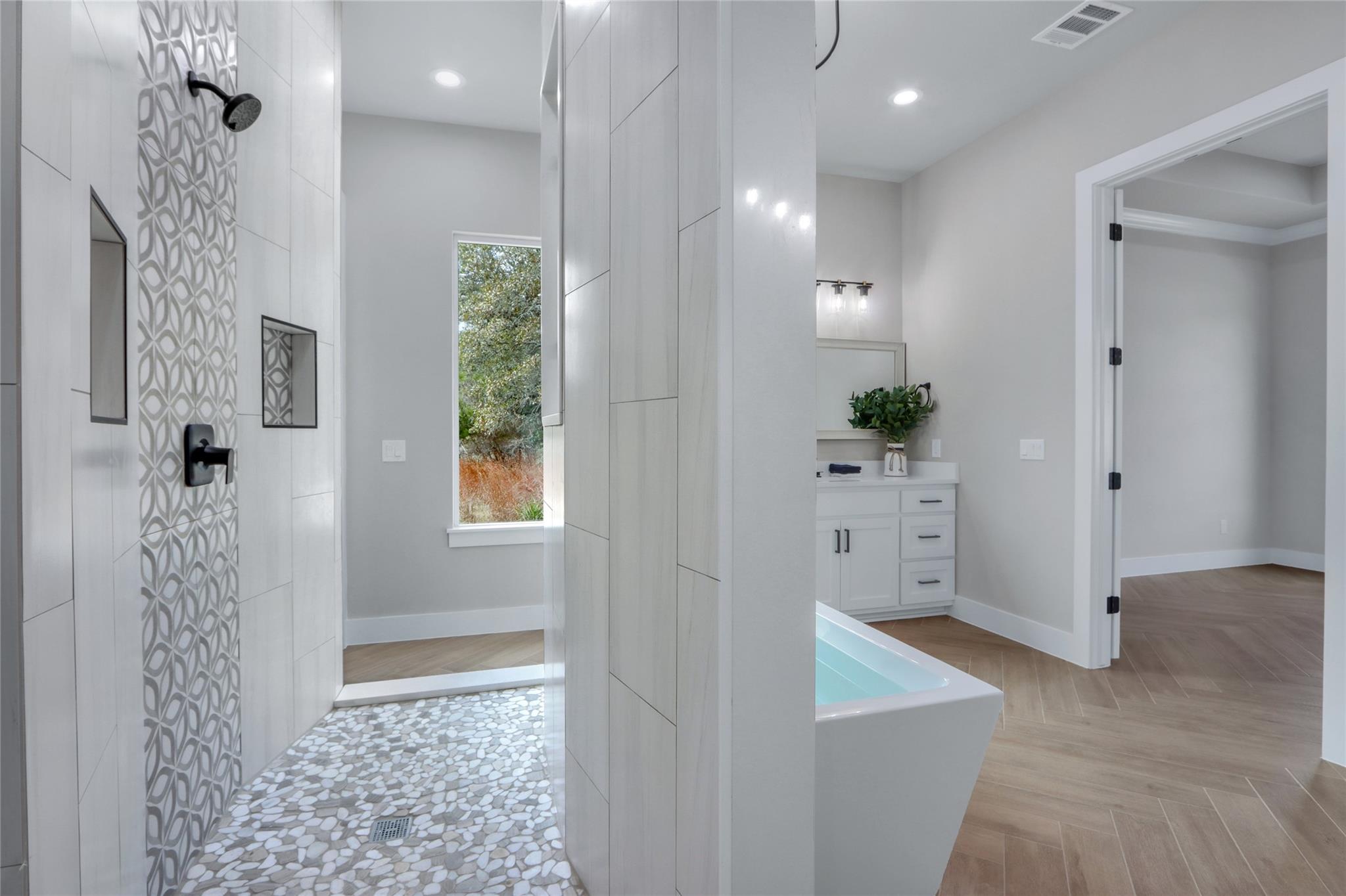 805 John Price Property Photo 25
