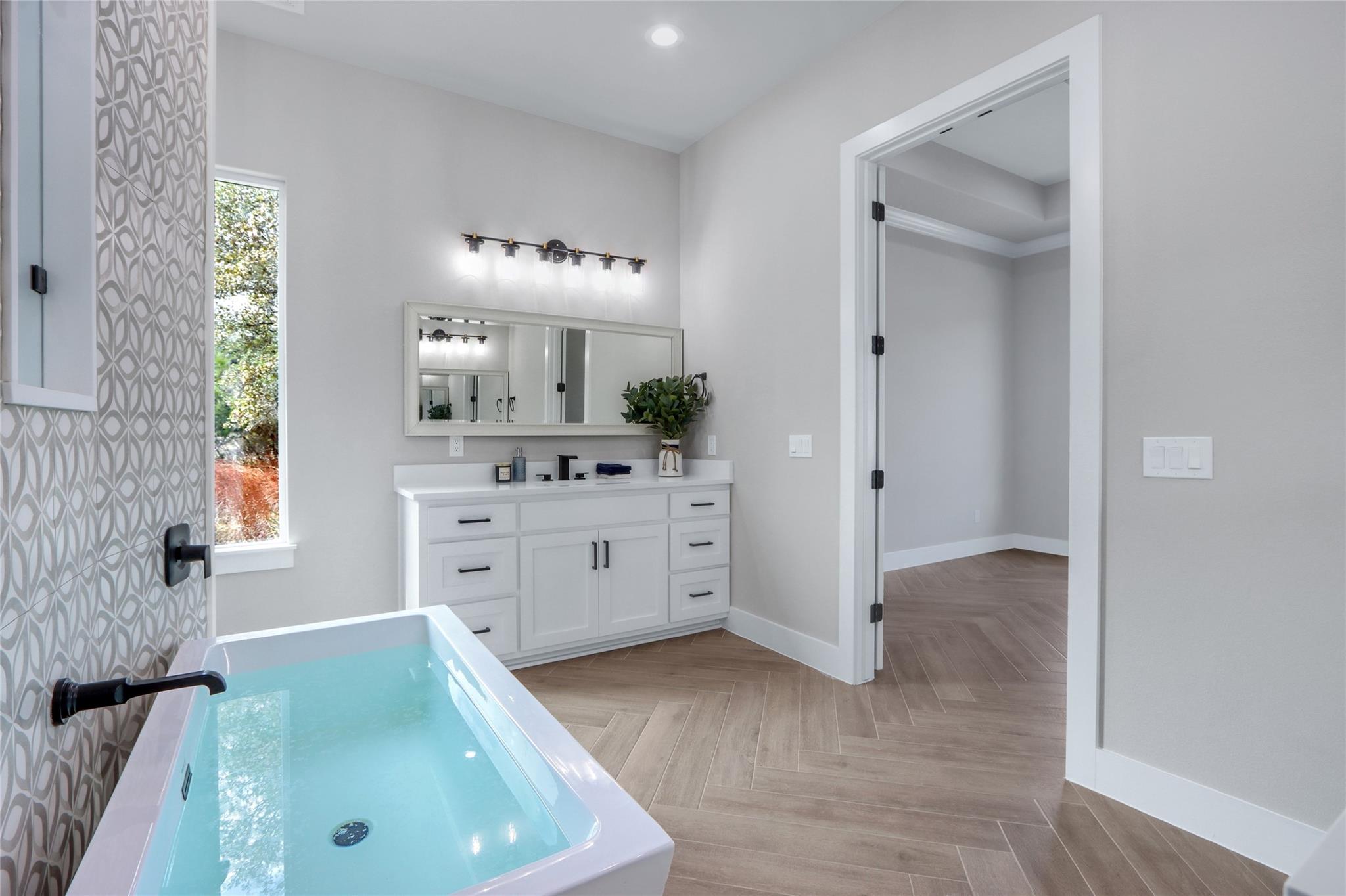805 John Price Property Photo 26