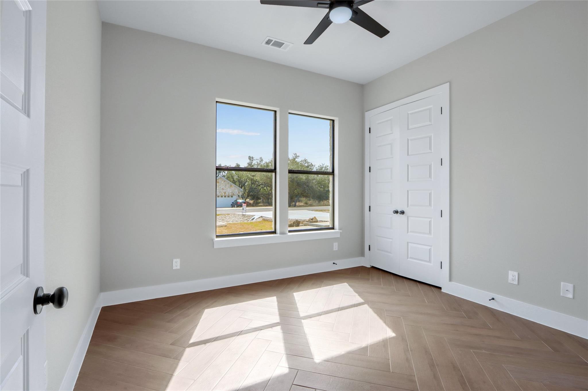 805 John Price Property Photo 33