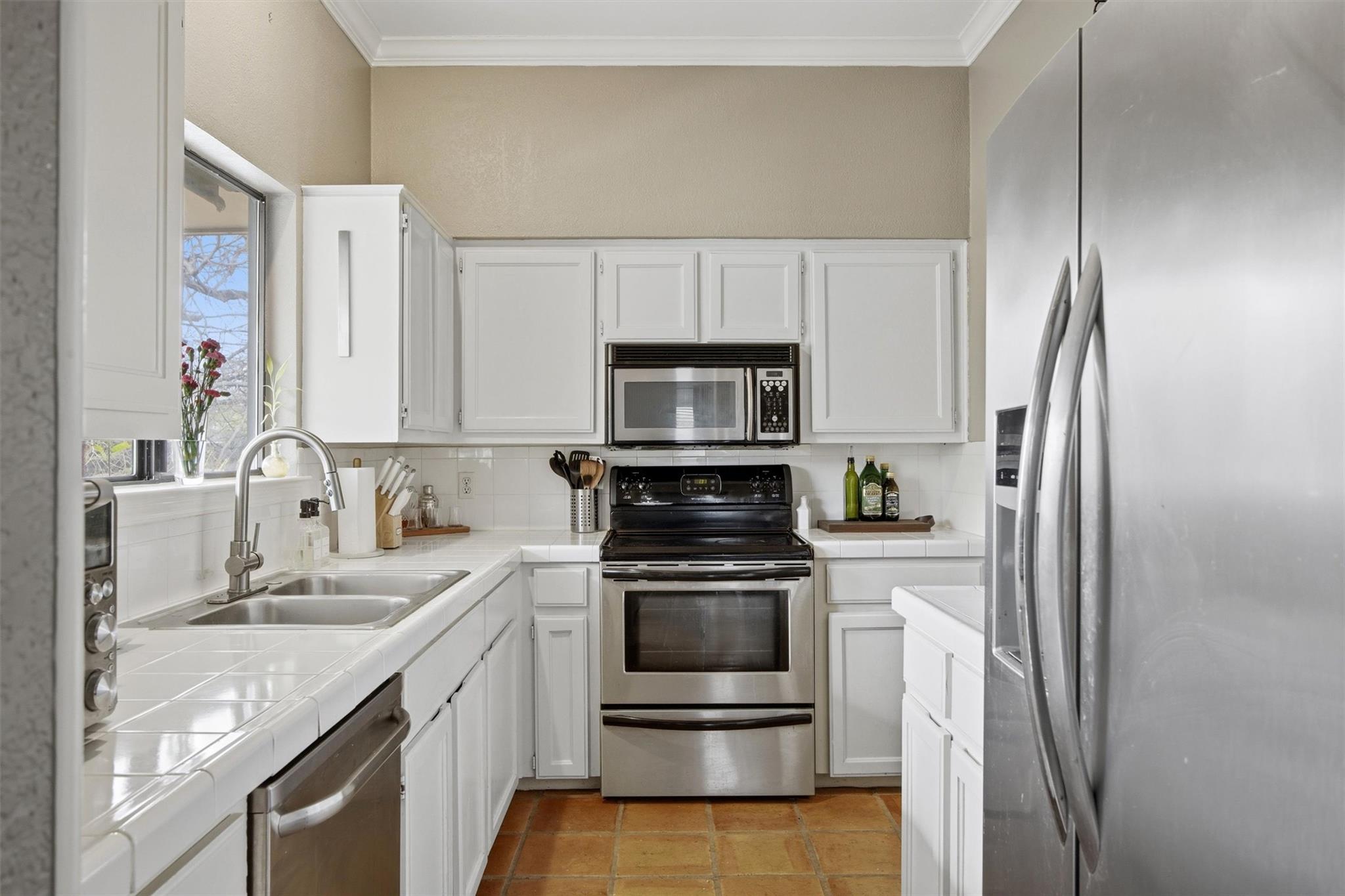 1404 Norwalk Ln #201 Property Photo 5