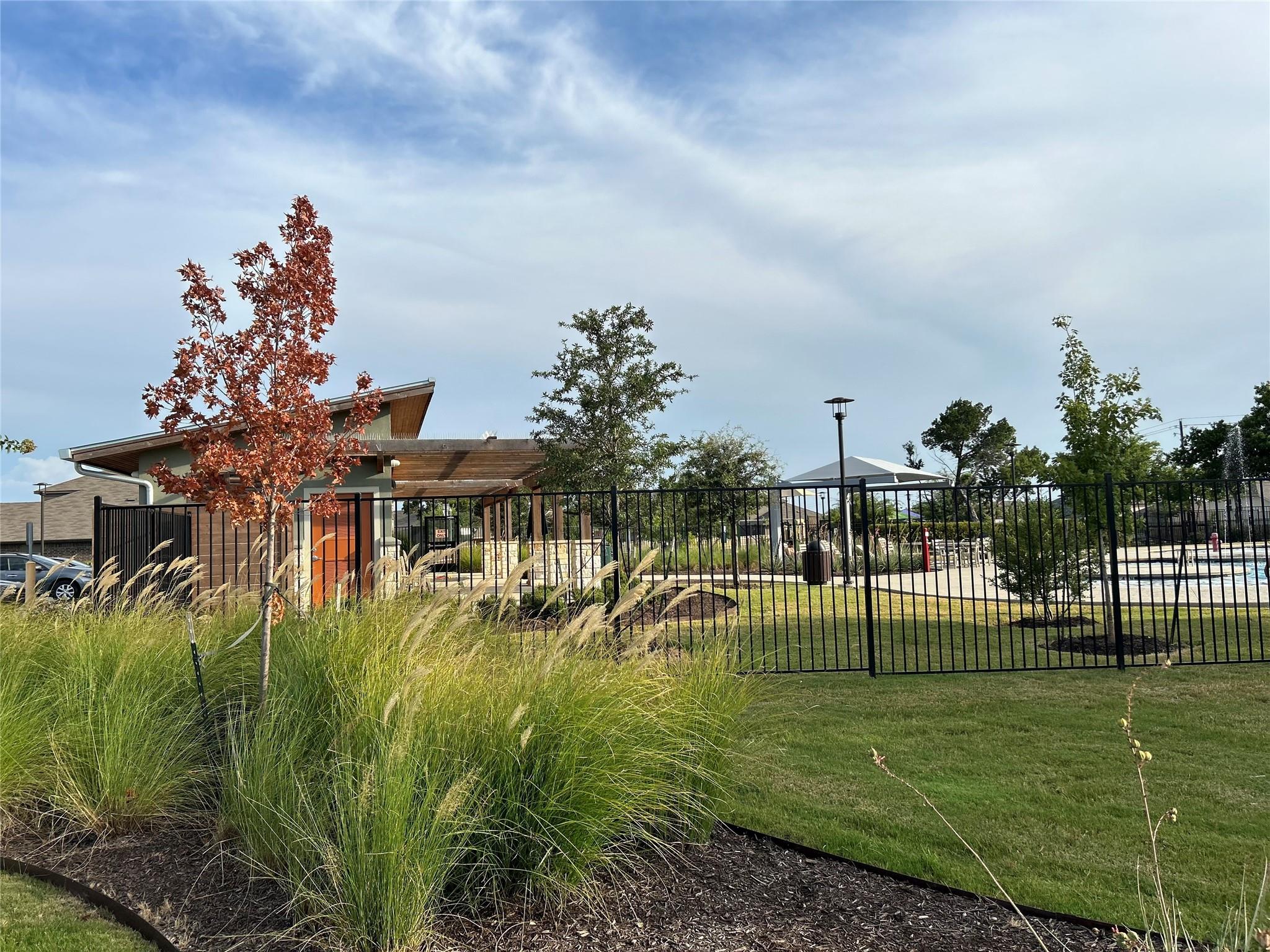 3501 Blazeby Dr Property Photo 35