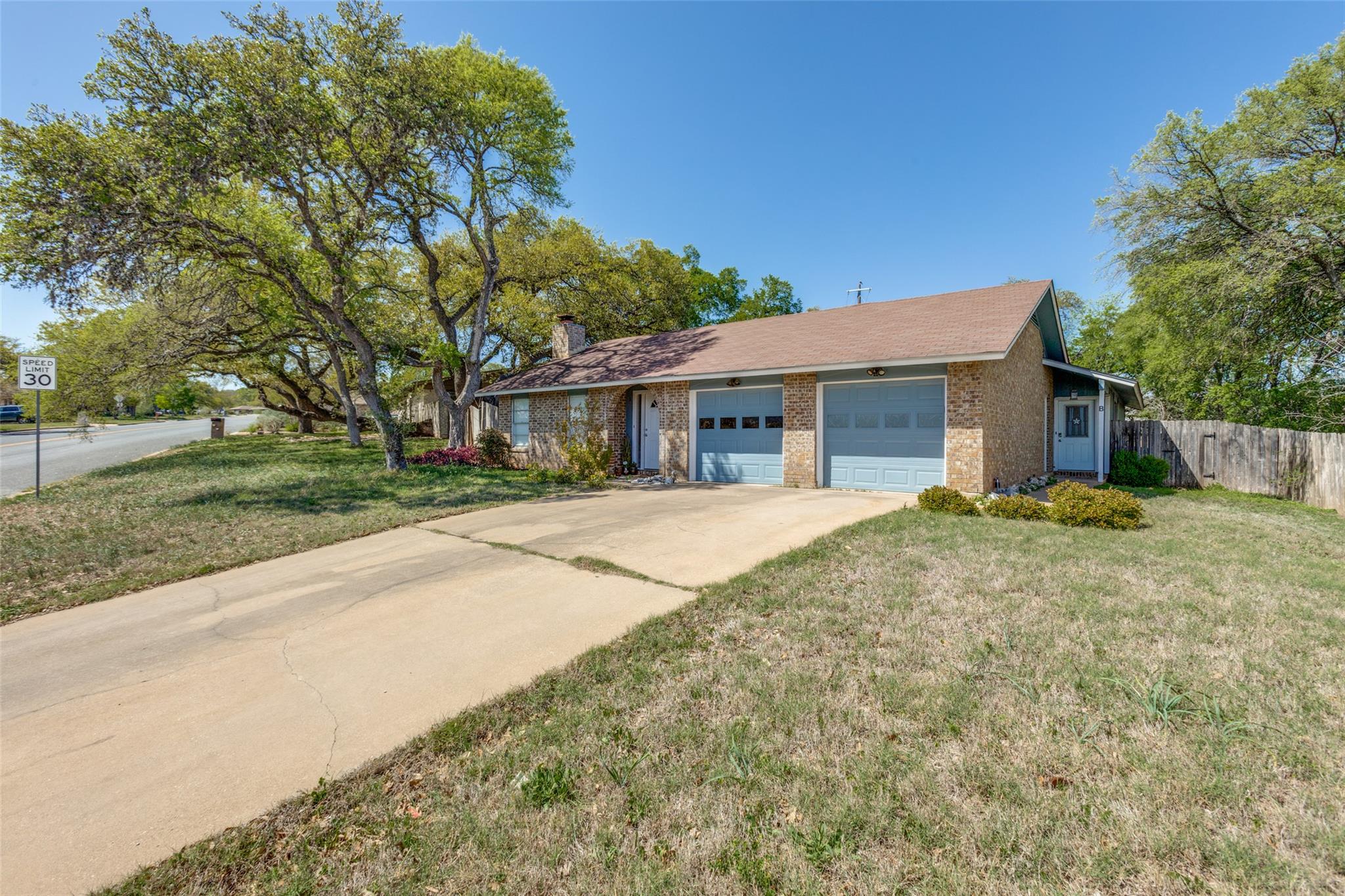 6916 Scenic Brook Dr #b Property Photo 3