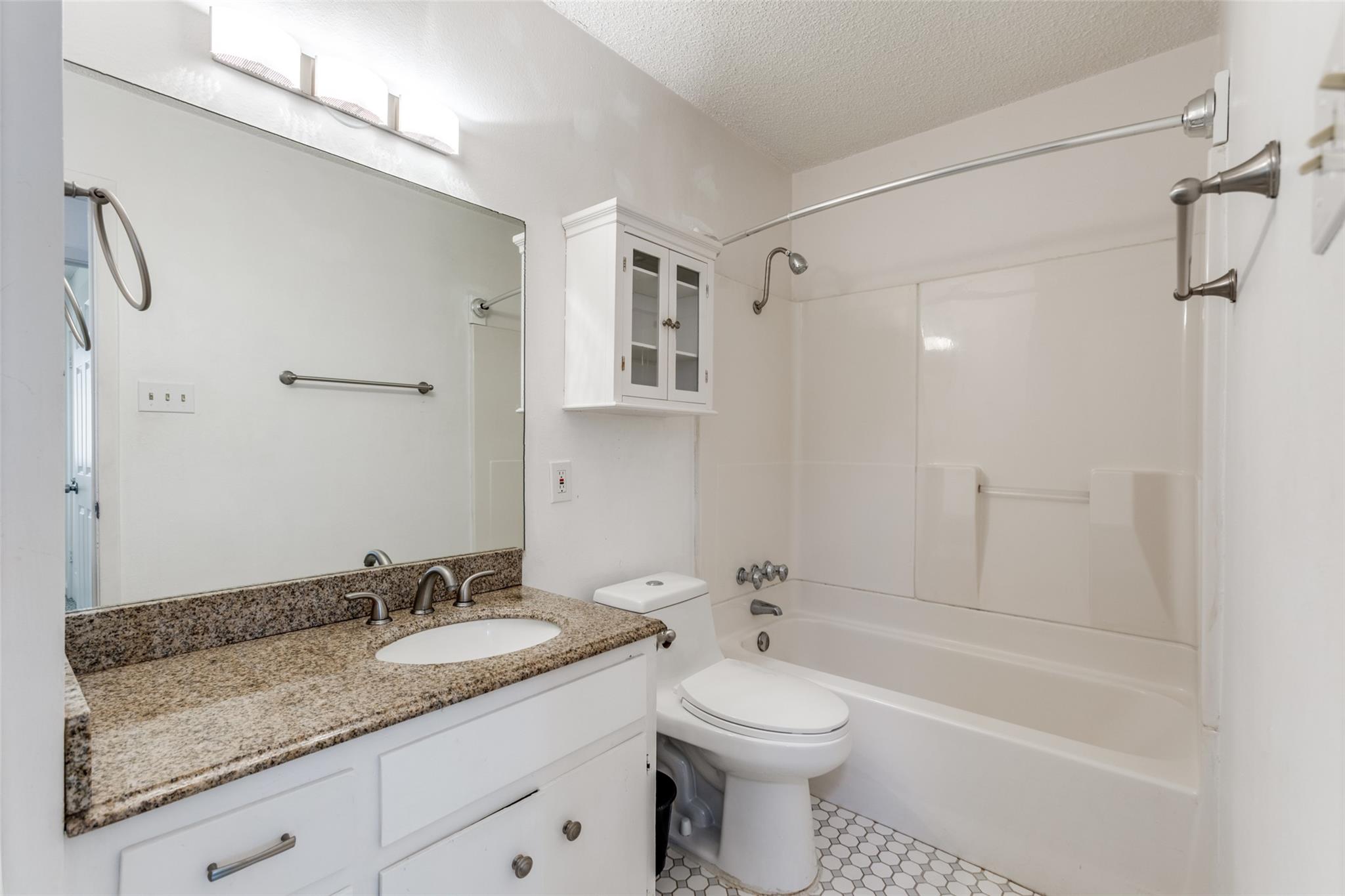 6916 Scenic Brook Dr #b Property Photo 8