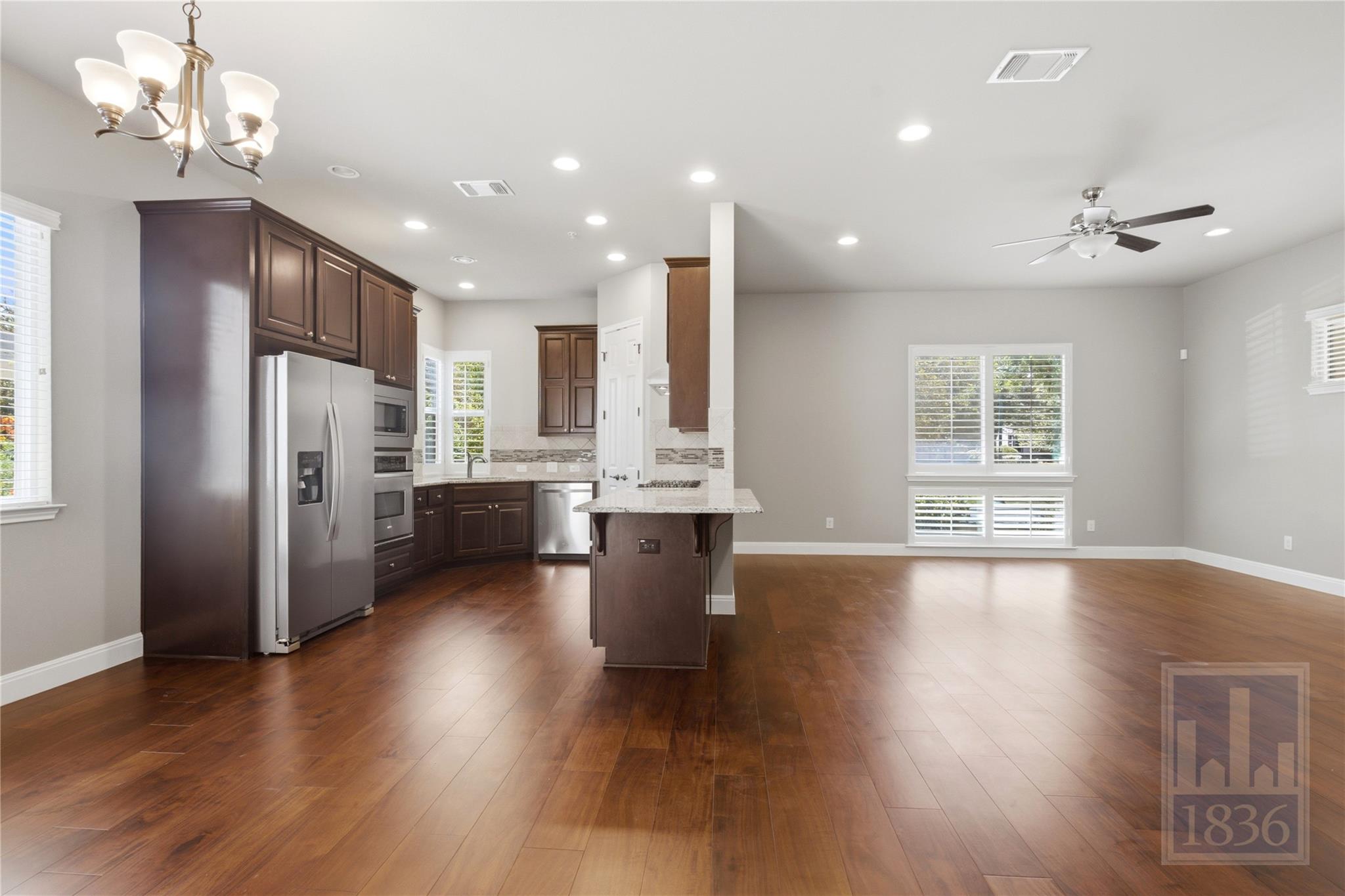 2016 Simond Ave #d Property Photo 2
