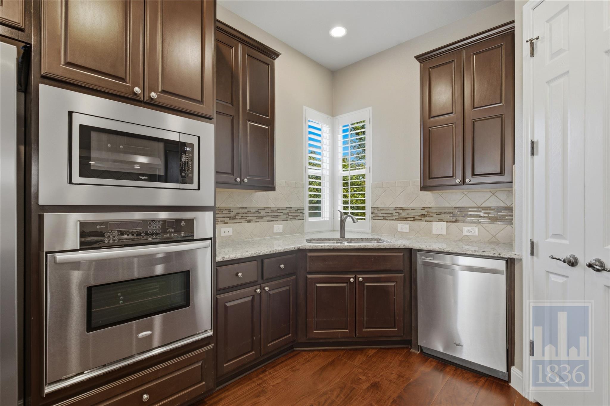 2016 Simond Ave #d Property Photo 6