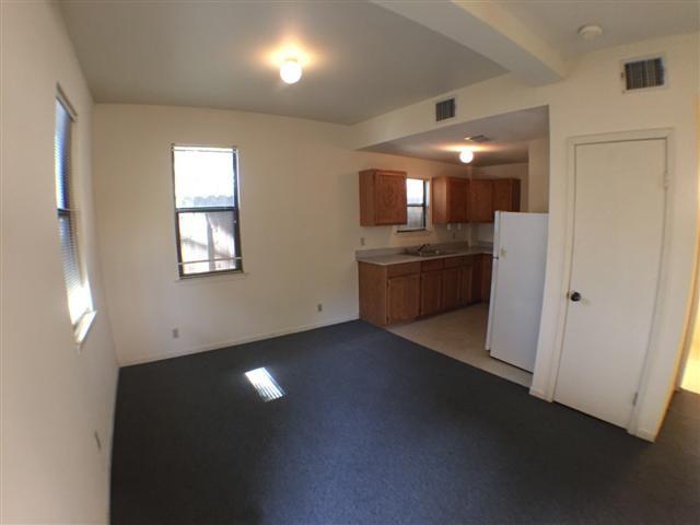 2307 Rio Grande ST E Property Photo 1