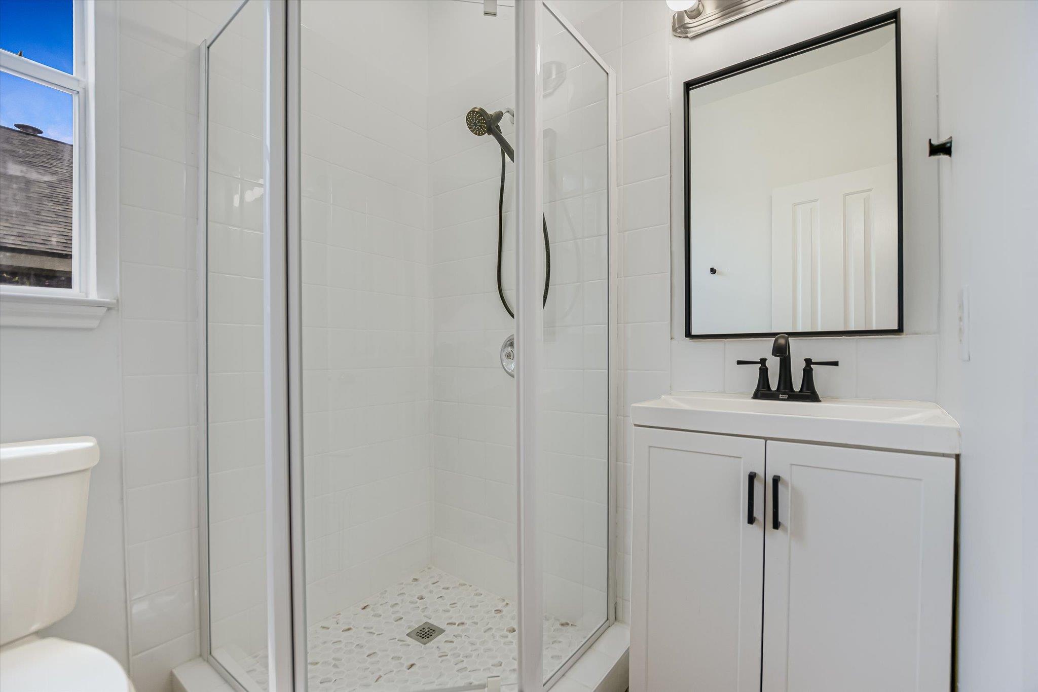 2103 Kimra Ln Property Photo 18