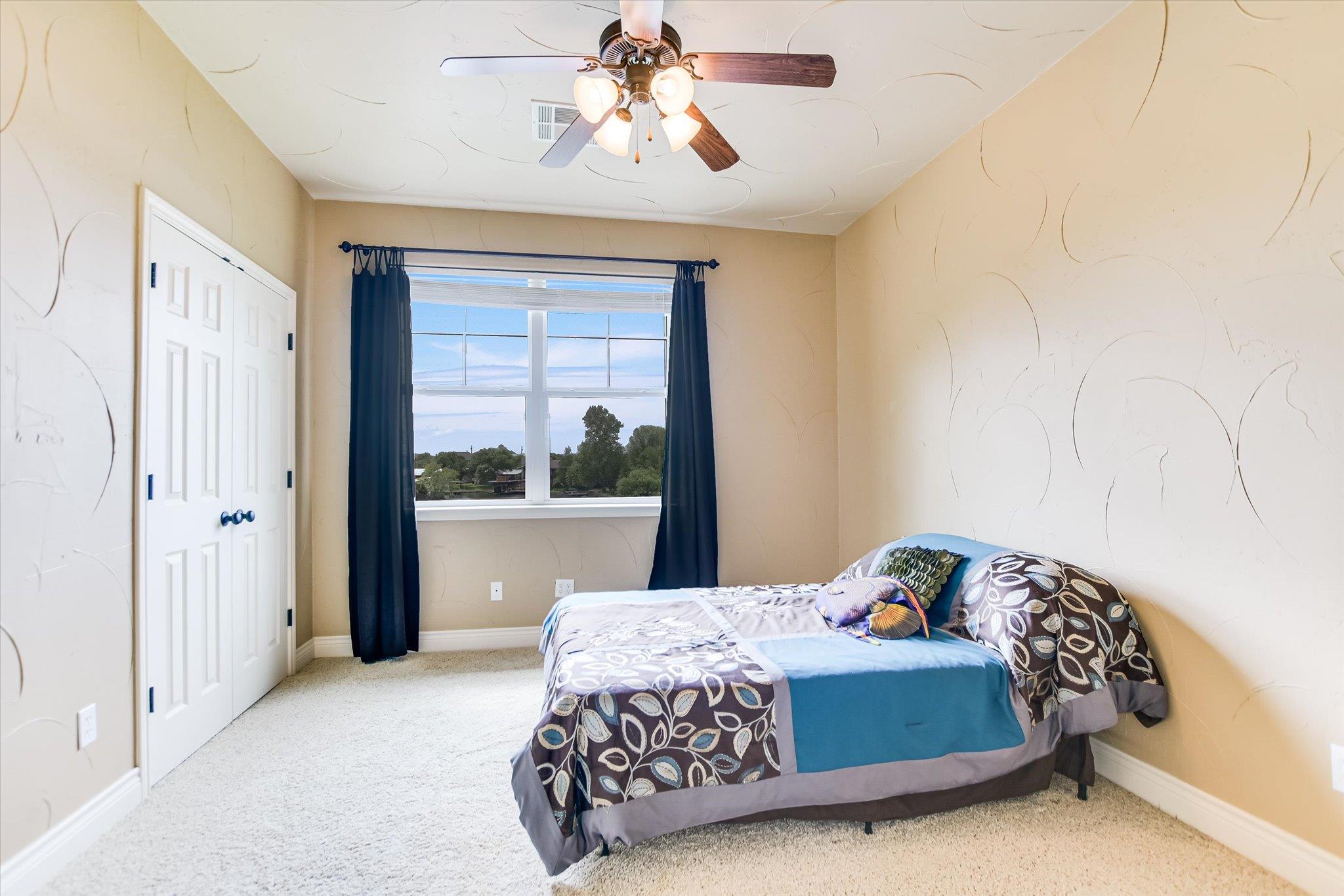 503 Shorewood Cir Property Photo 19