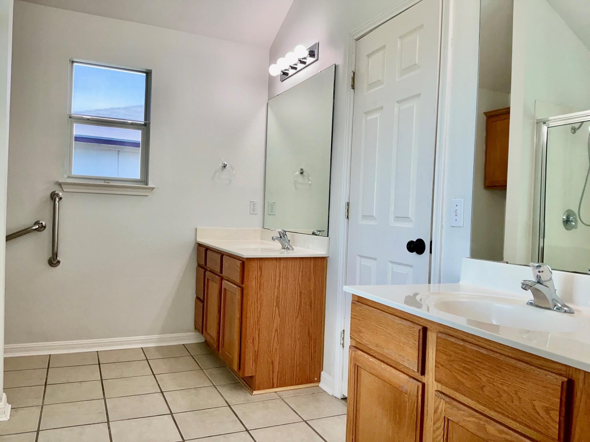 706 Stewart Dr Property Photo 12