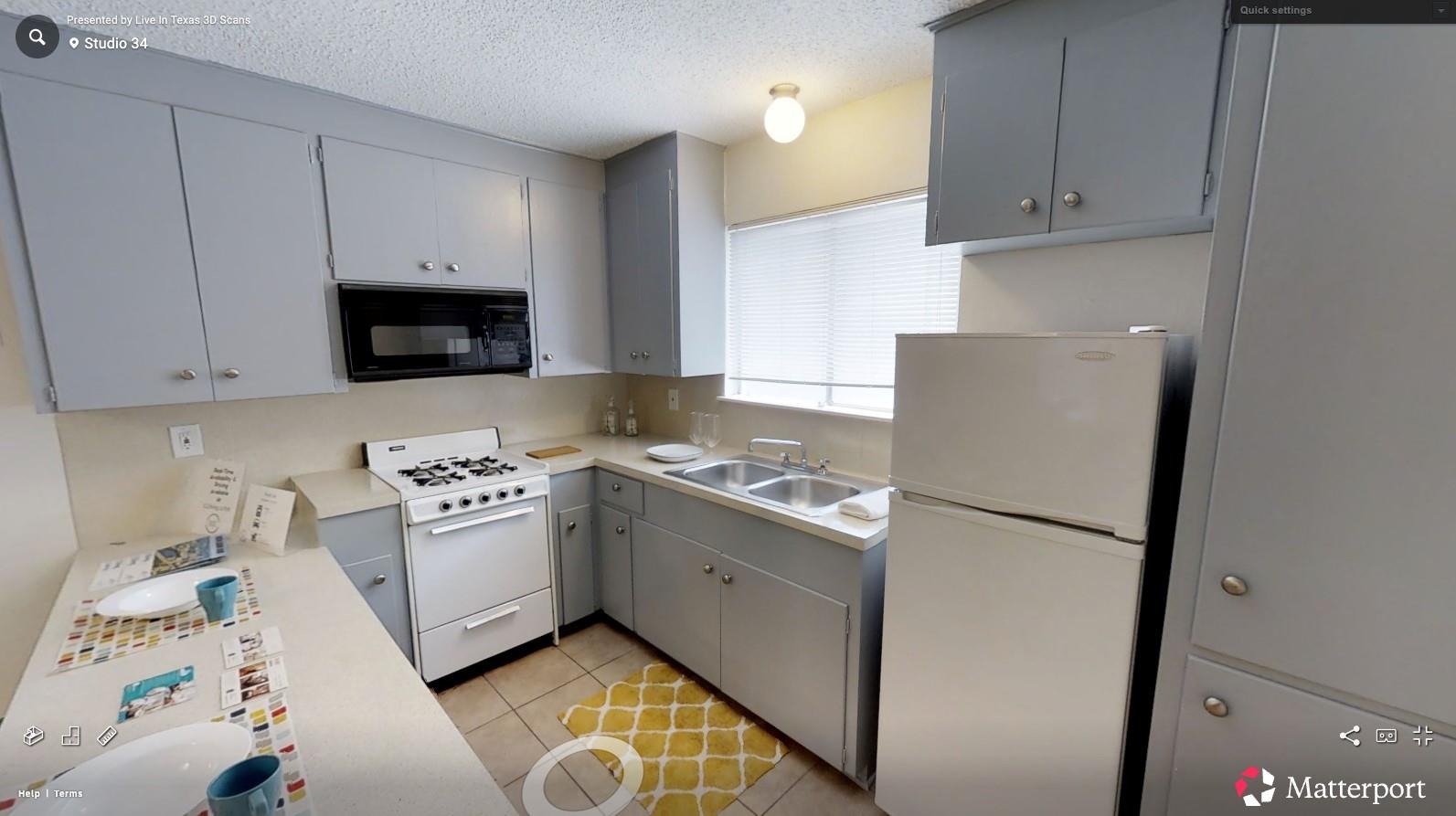 302 E 34th St #202 Property Photo 2