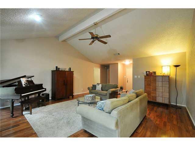 11421 Pyreneese Dr Property Photo 2