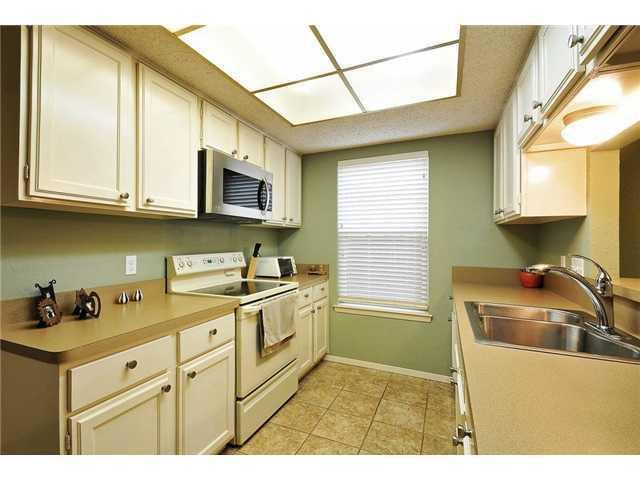 11421 Pyreneese Dr Property Photo 12