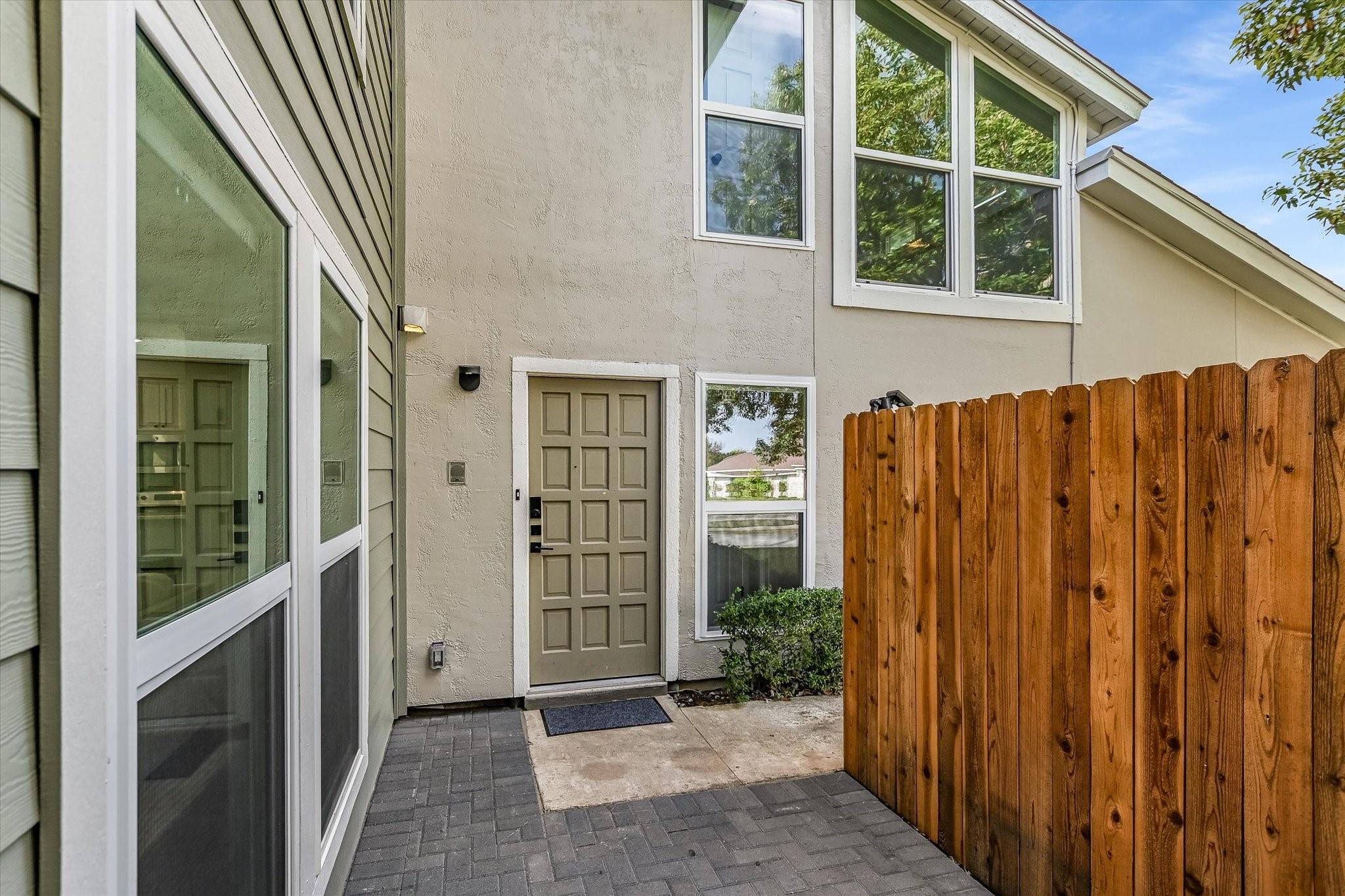 100 Lido Cir #g1 Property Photo 2