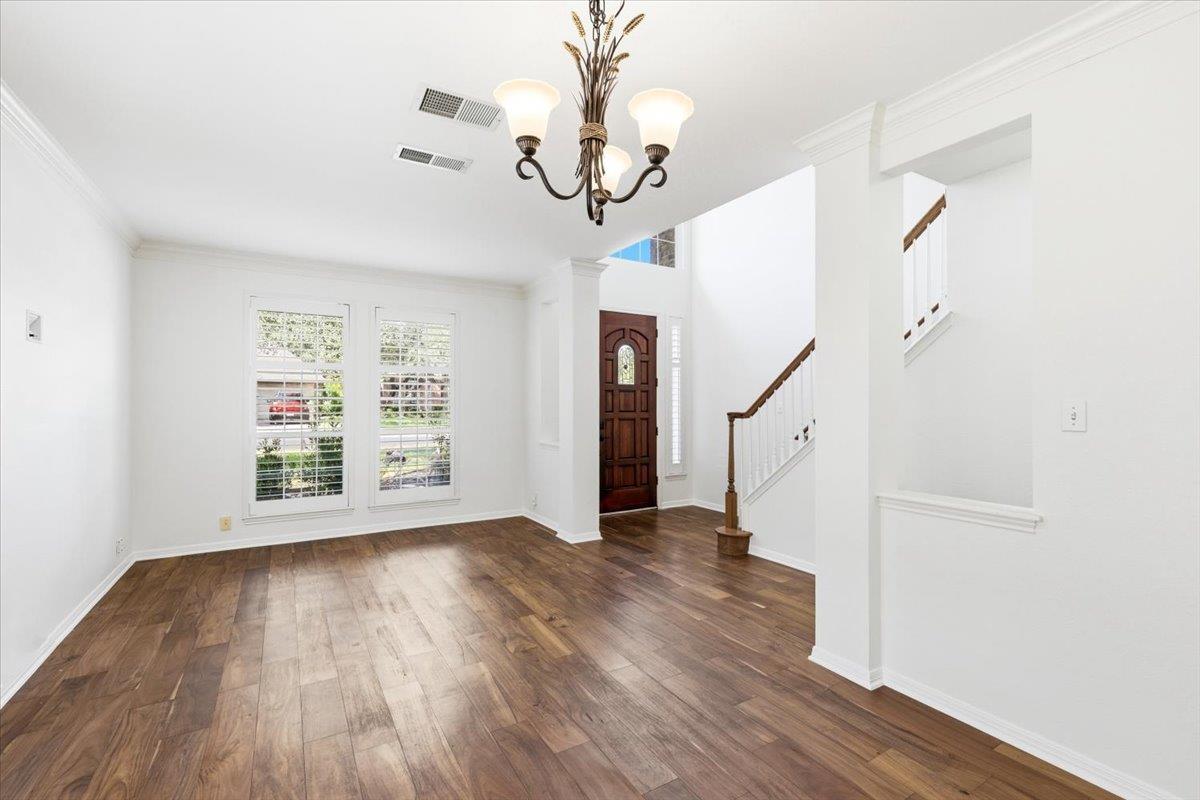 11117 Calavar Dr Property Photo 4