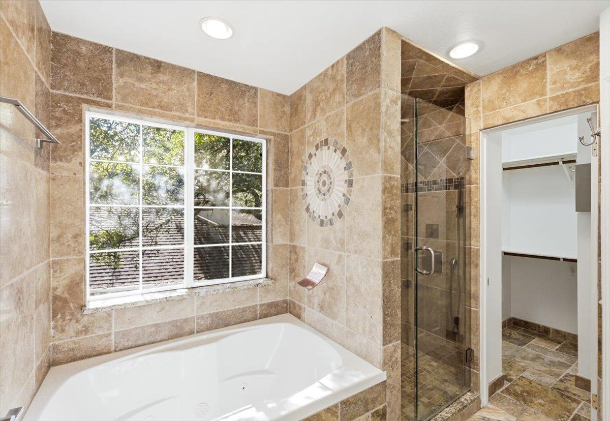 11117 Calavar Dr Property Photo 17