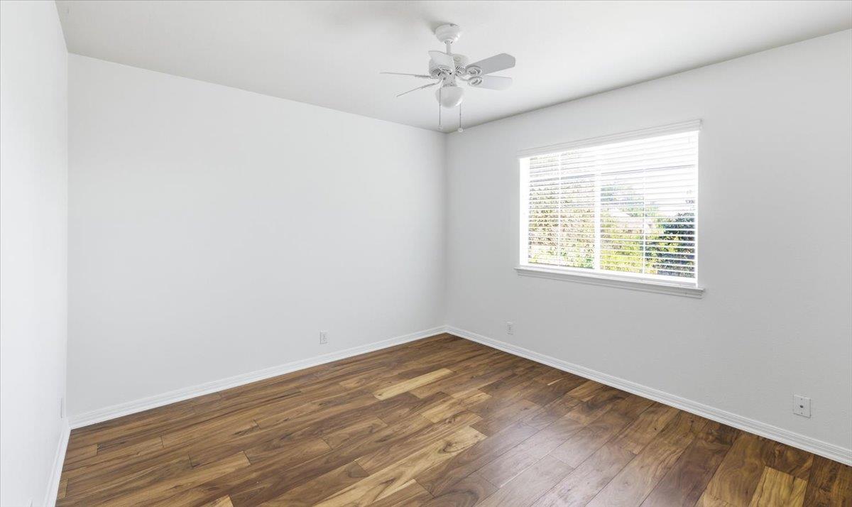 11117 Calavar Dr Property Photo 22