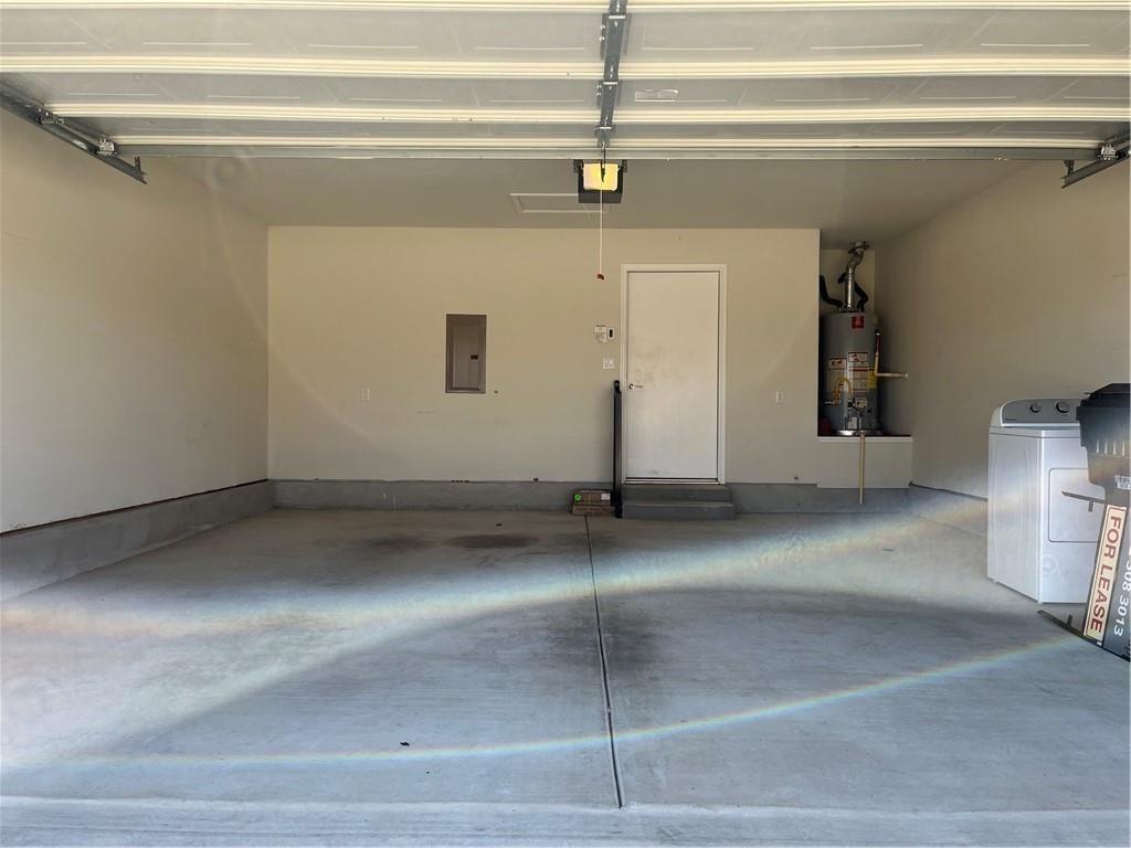 211 Hobby St Property Photo 17