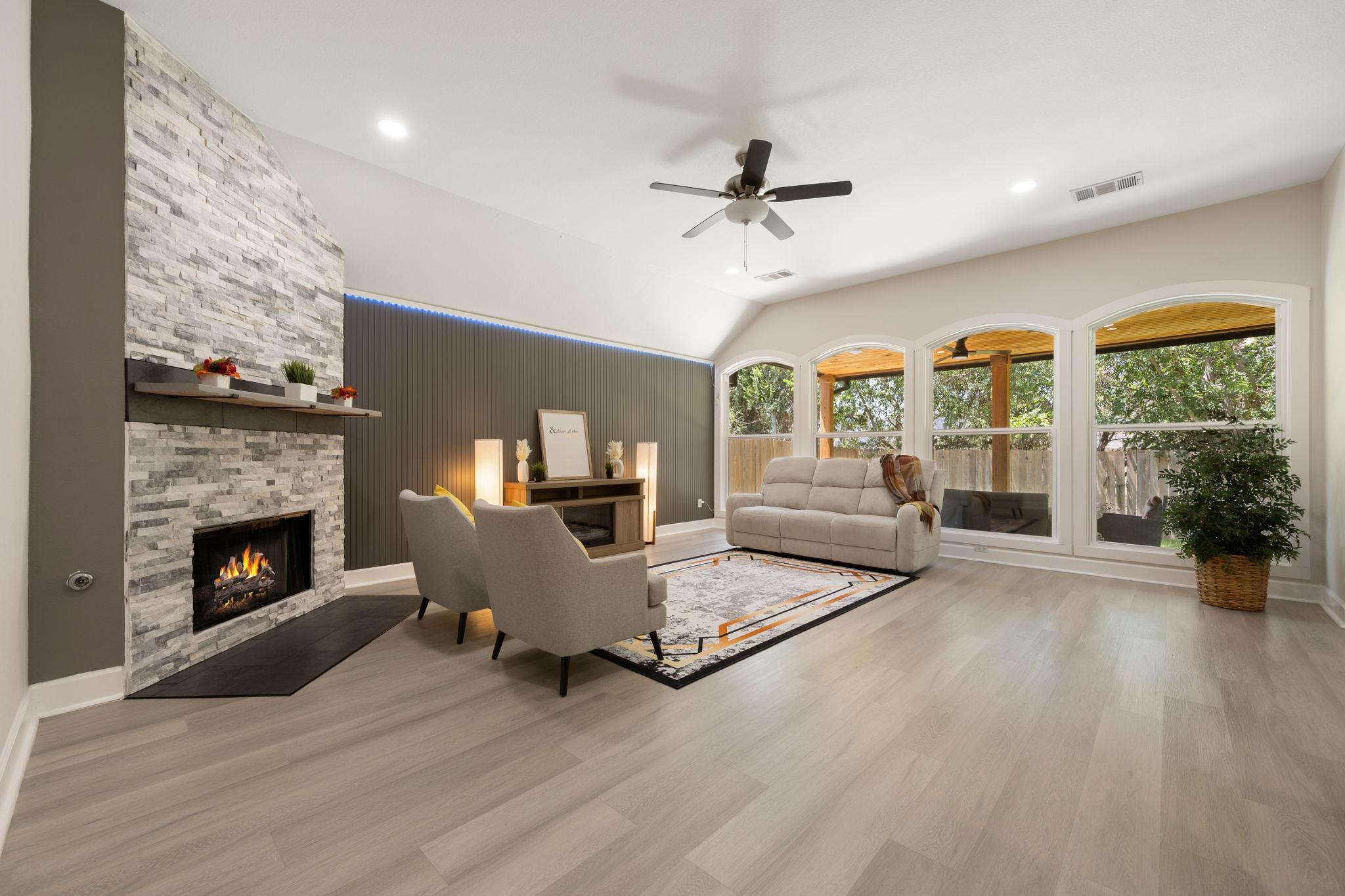 3539 Laurel Bay Loop Property Photo 5