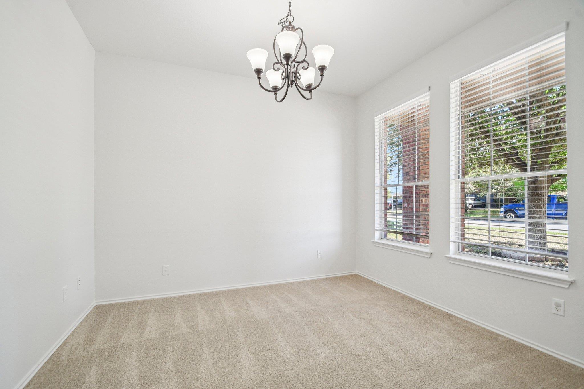 217 Killian Loop Property Photo 14