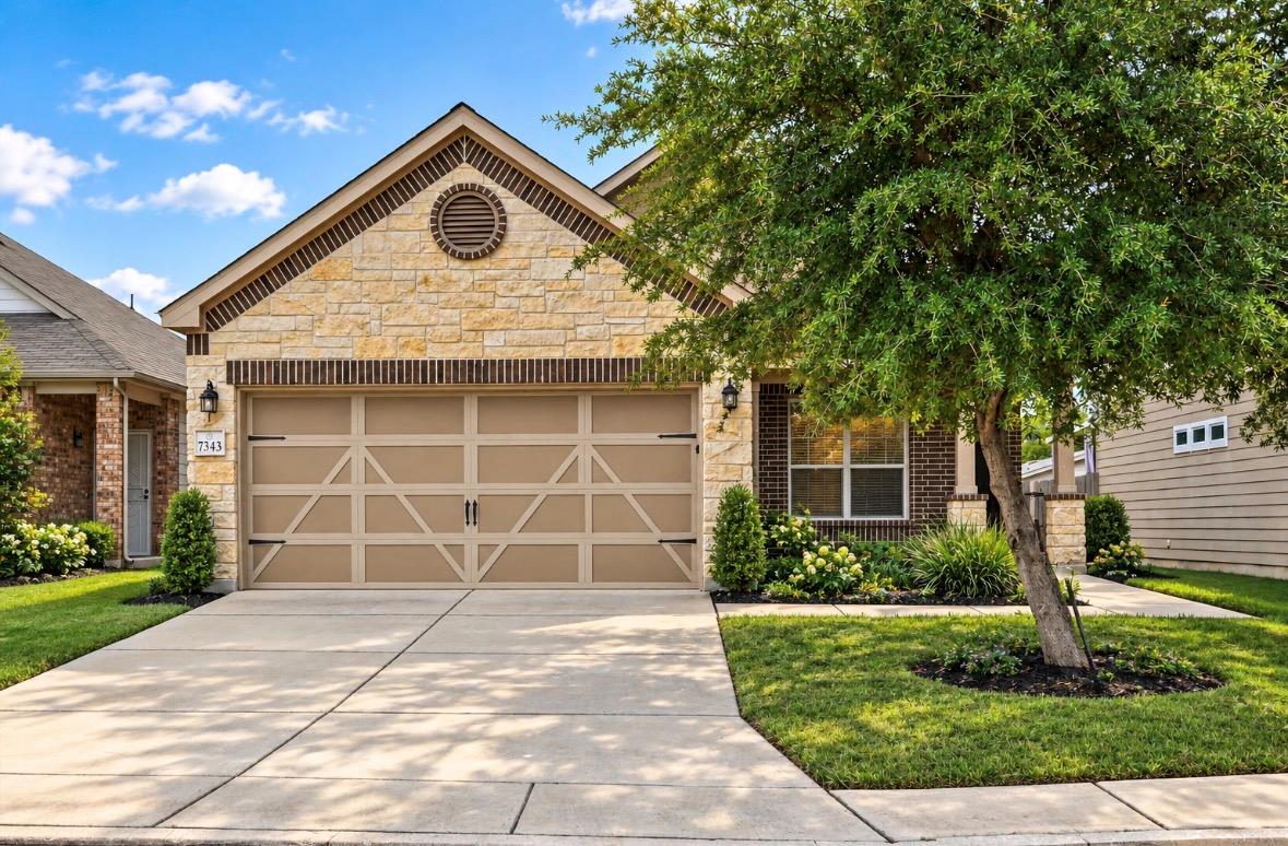 7343 Bluebonnet Bay None