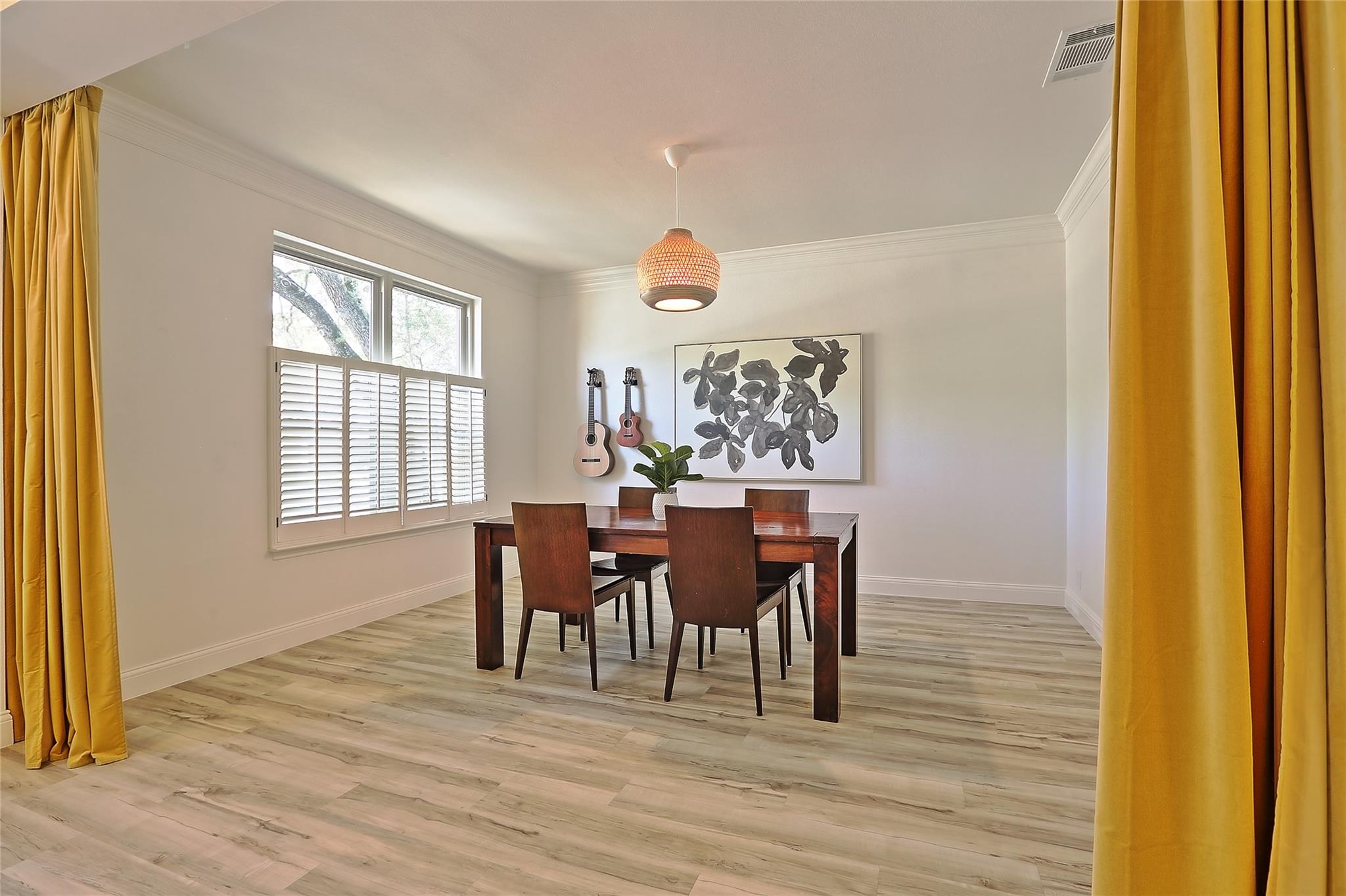 8208 Ganttcrest Dr Property Photo 4