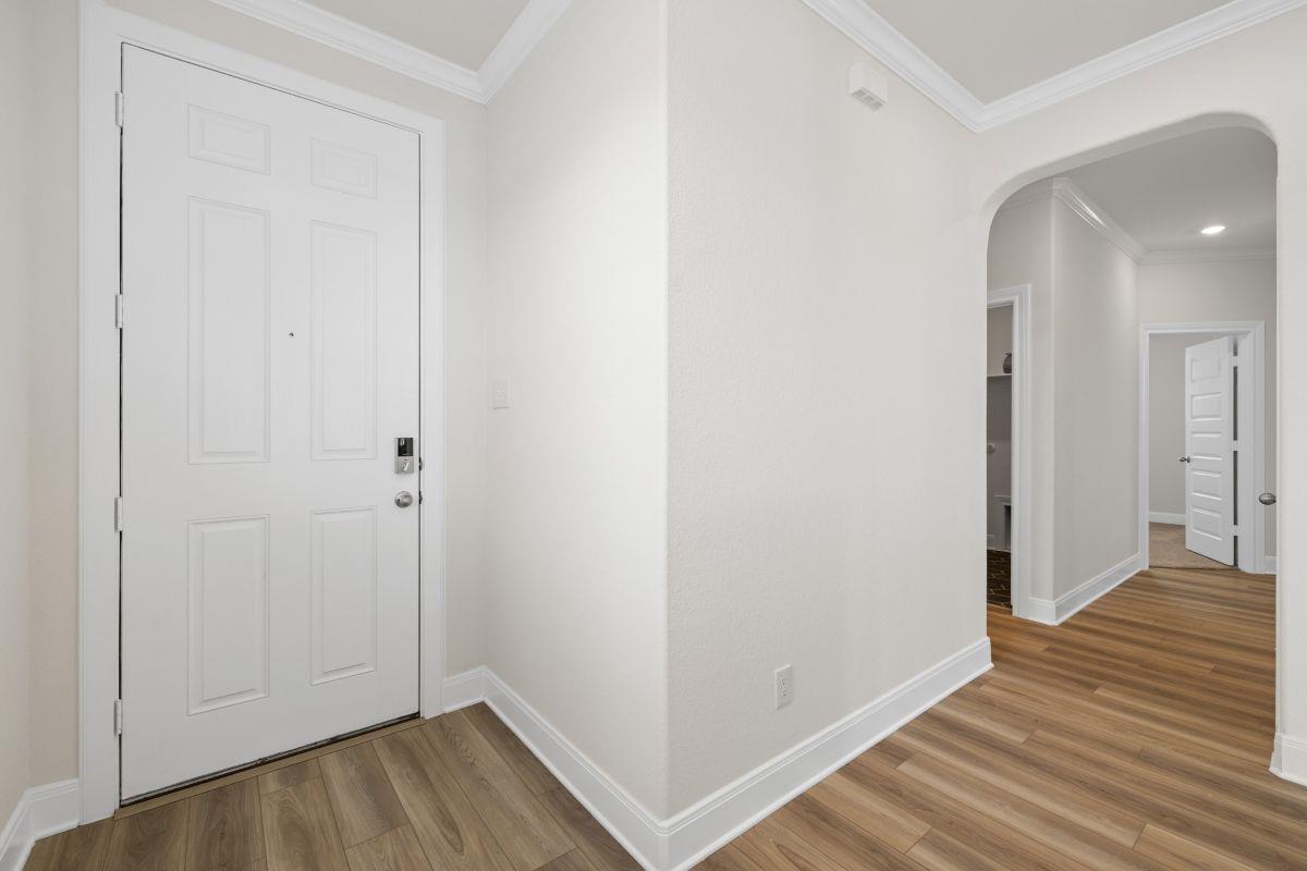 1500 Carriageway Dr Property Photo 6
