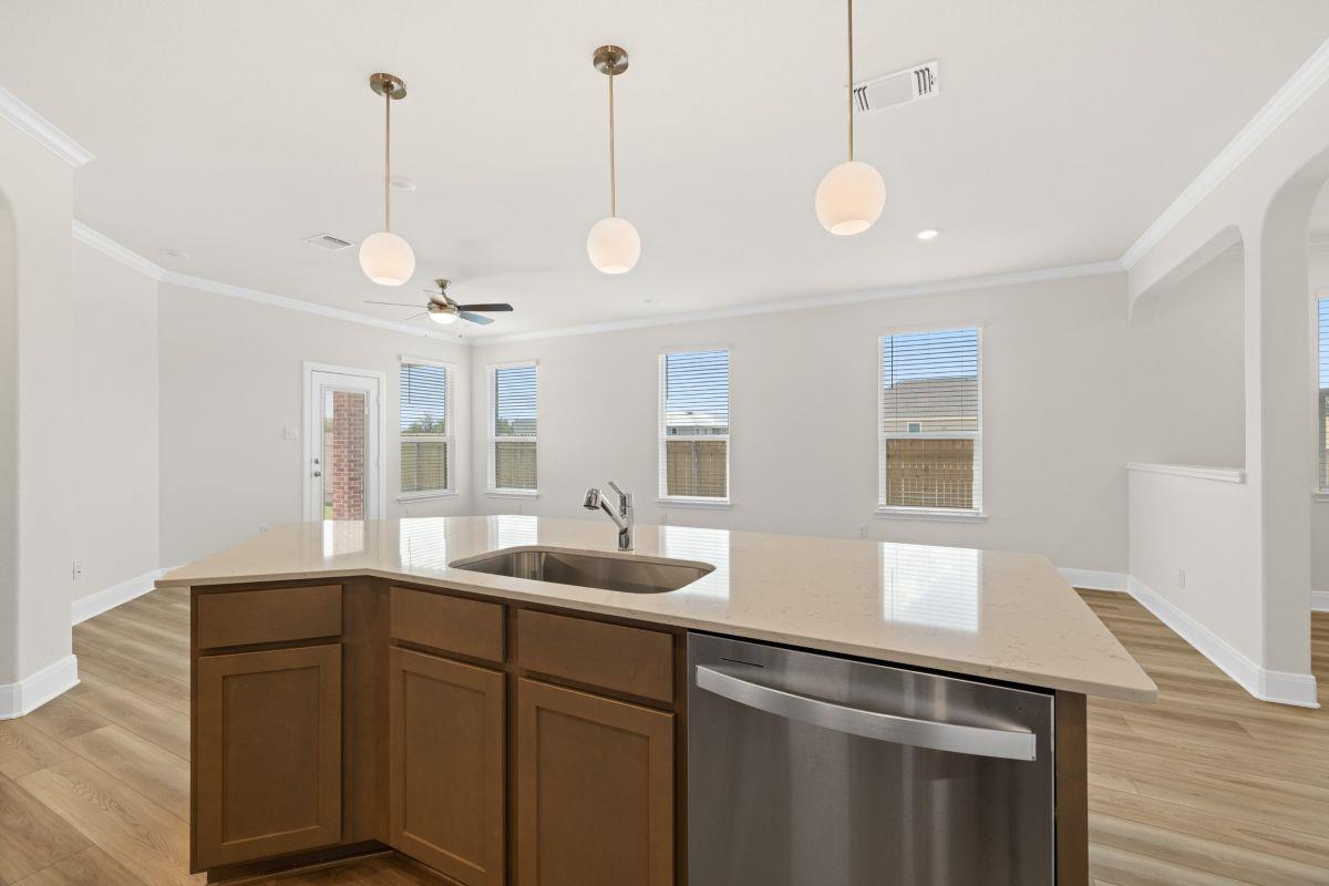 1500 Carriageway Dr Property Photo 14