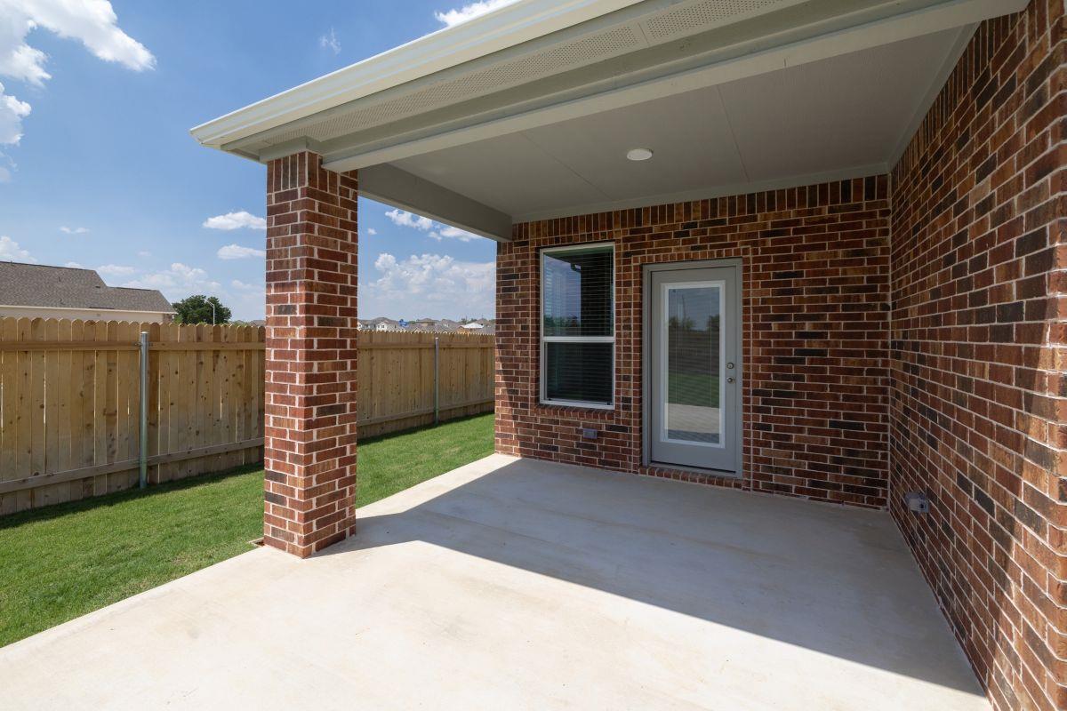 1500 Carriageway Dr Property Photo 24
