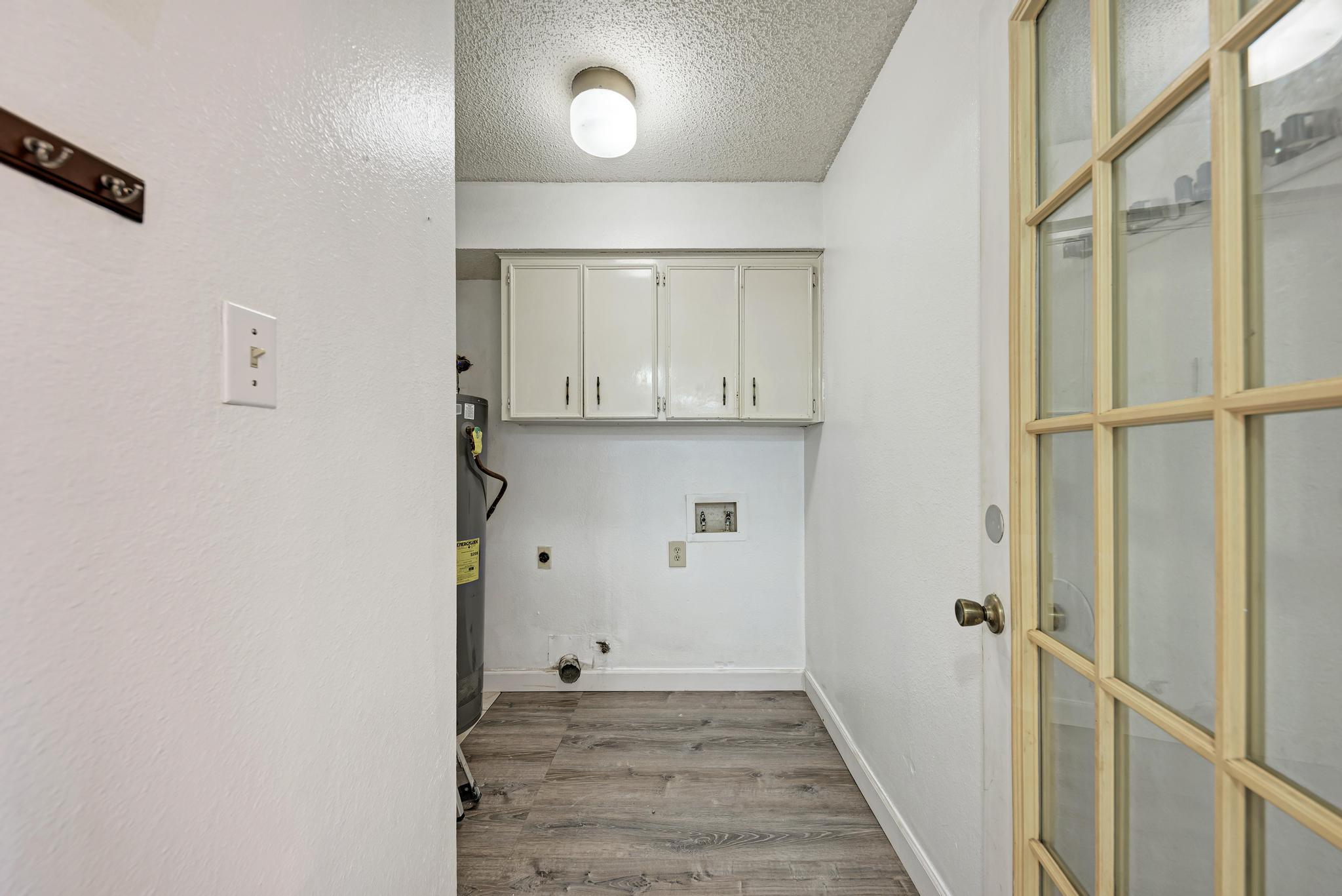 7917 Parliament Pl Property Photo 28