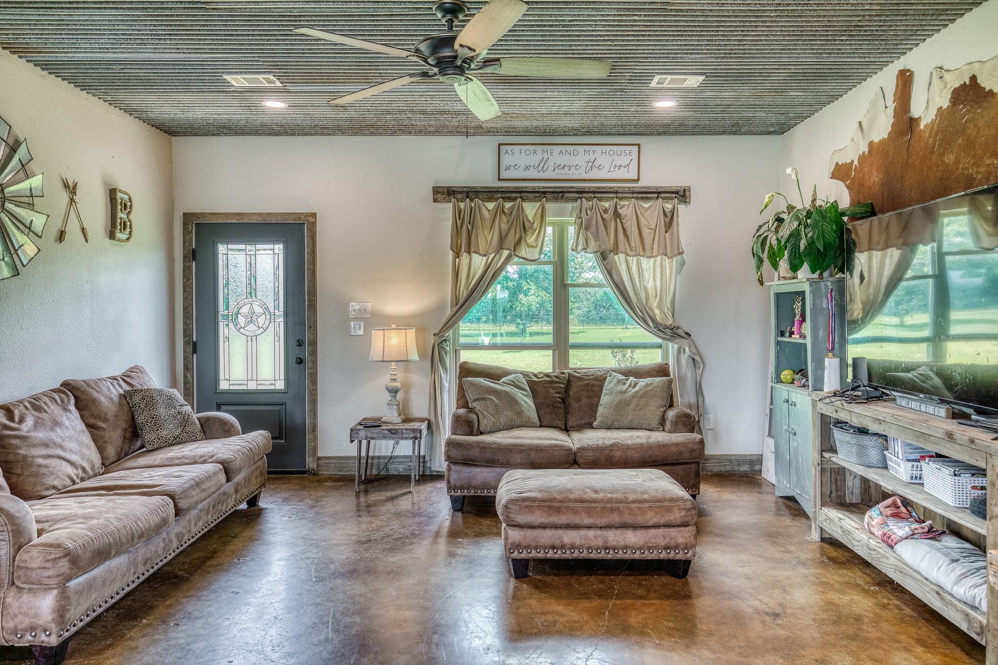 1850 Lcr 439 None Property Photo 8