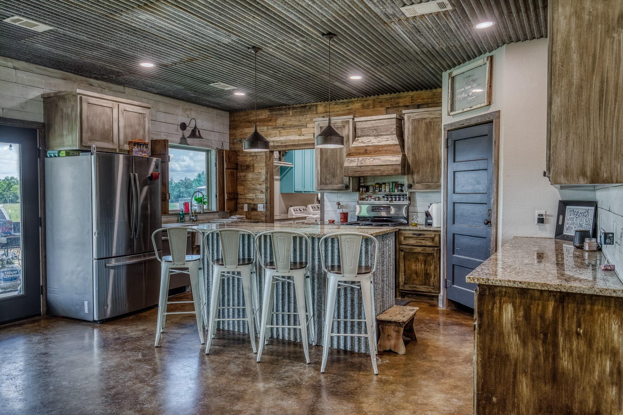 1850 Lcr 439 None Property Photo 14