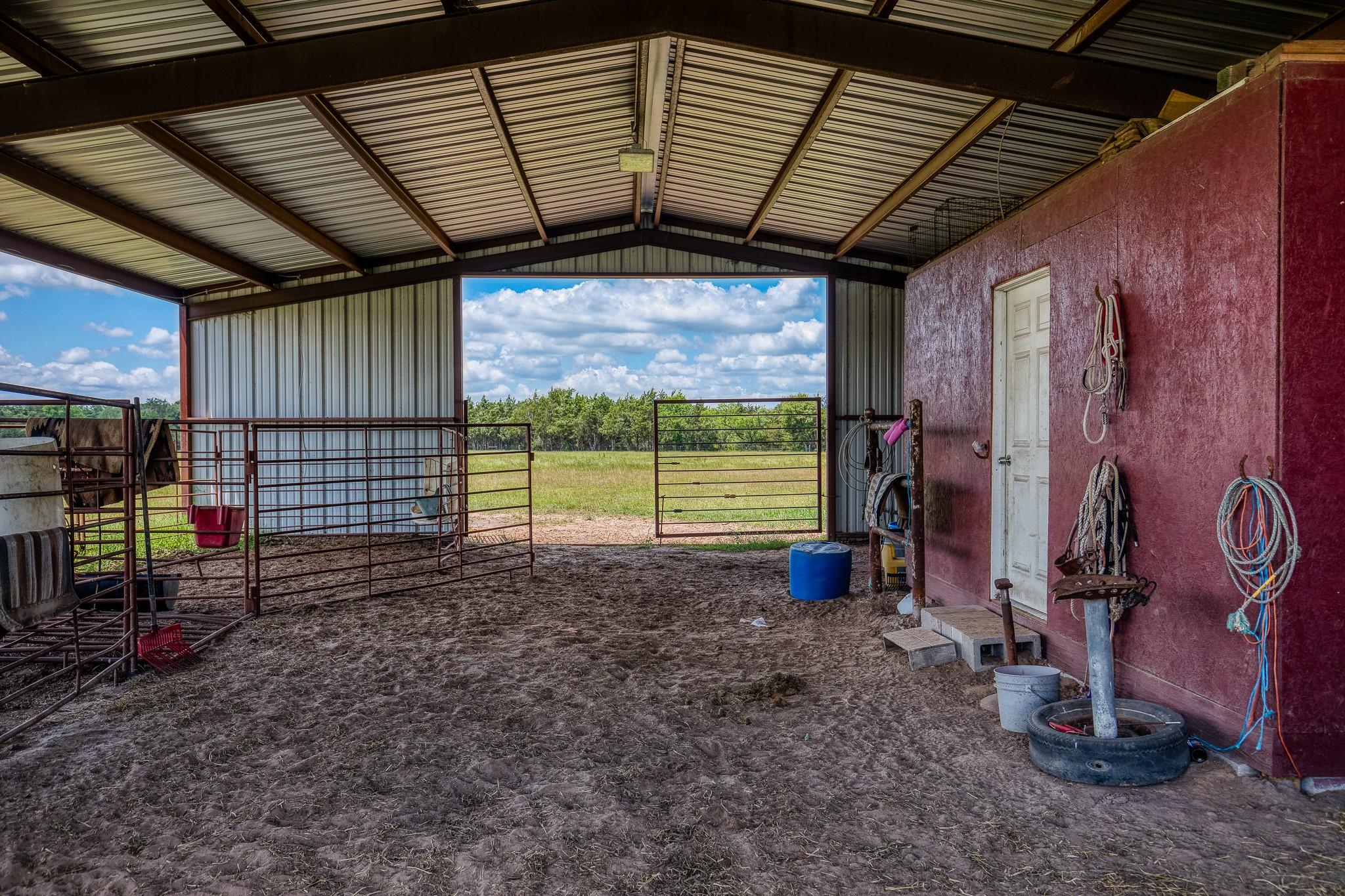1850 Lcr 439 None Property Photo 30