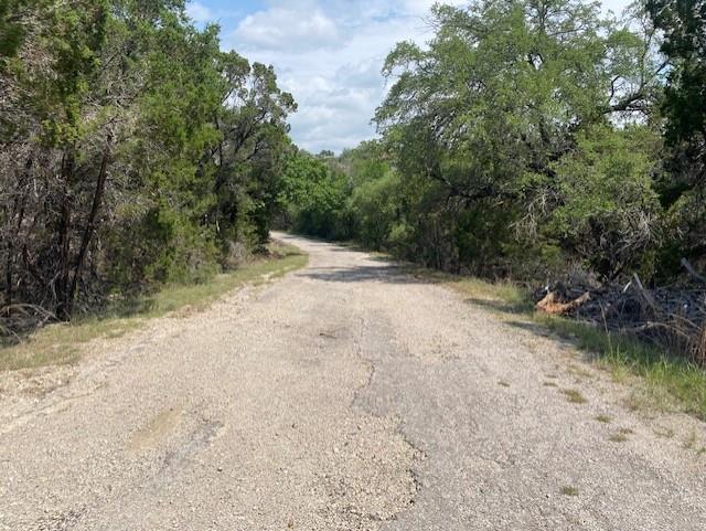 20902 Stone Cliff Dr Property Photo 12